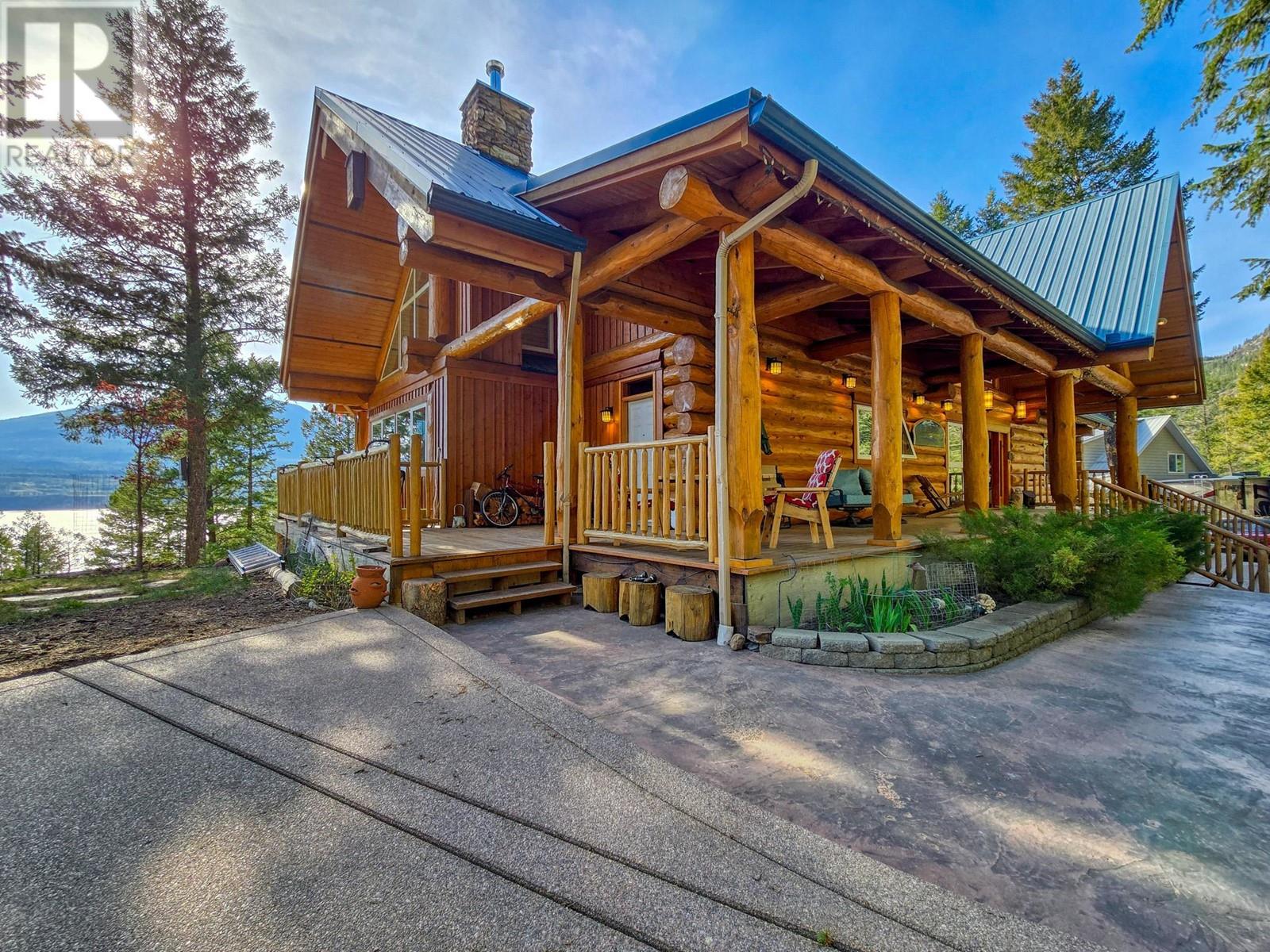 8403 Bighorn Sheep Lane, Canal Flats, British Columbia  V0B 1B0 - Photo 43 - 10348875