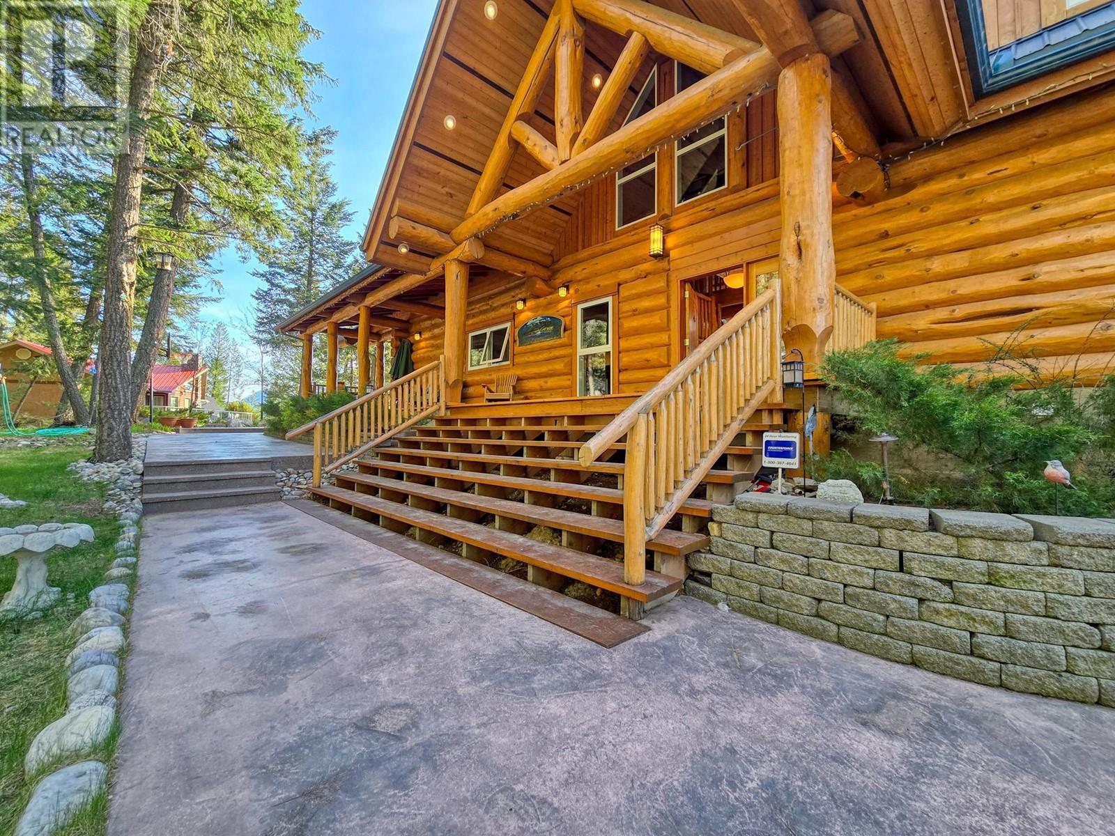 8403 Bighorn Sheep Lane, Canal Flats, British Columbia  V0B 1B0 - Photo 44 - 10348875