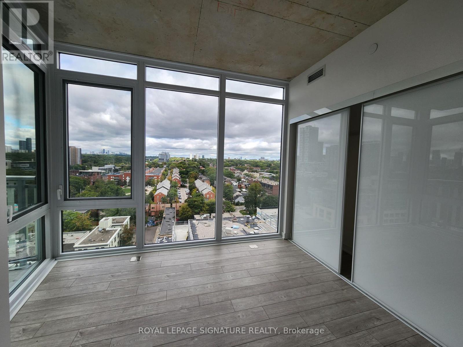 1205 - 45 Baseball Place, Toronto, Ontario  M4M 0H1 - Photo 2 - E12209227