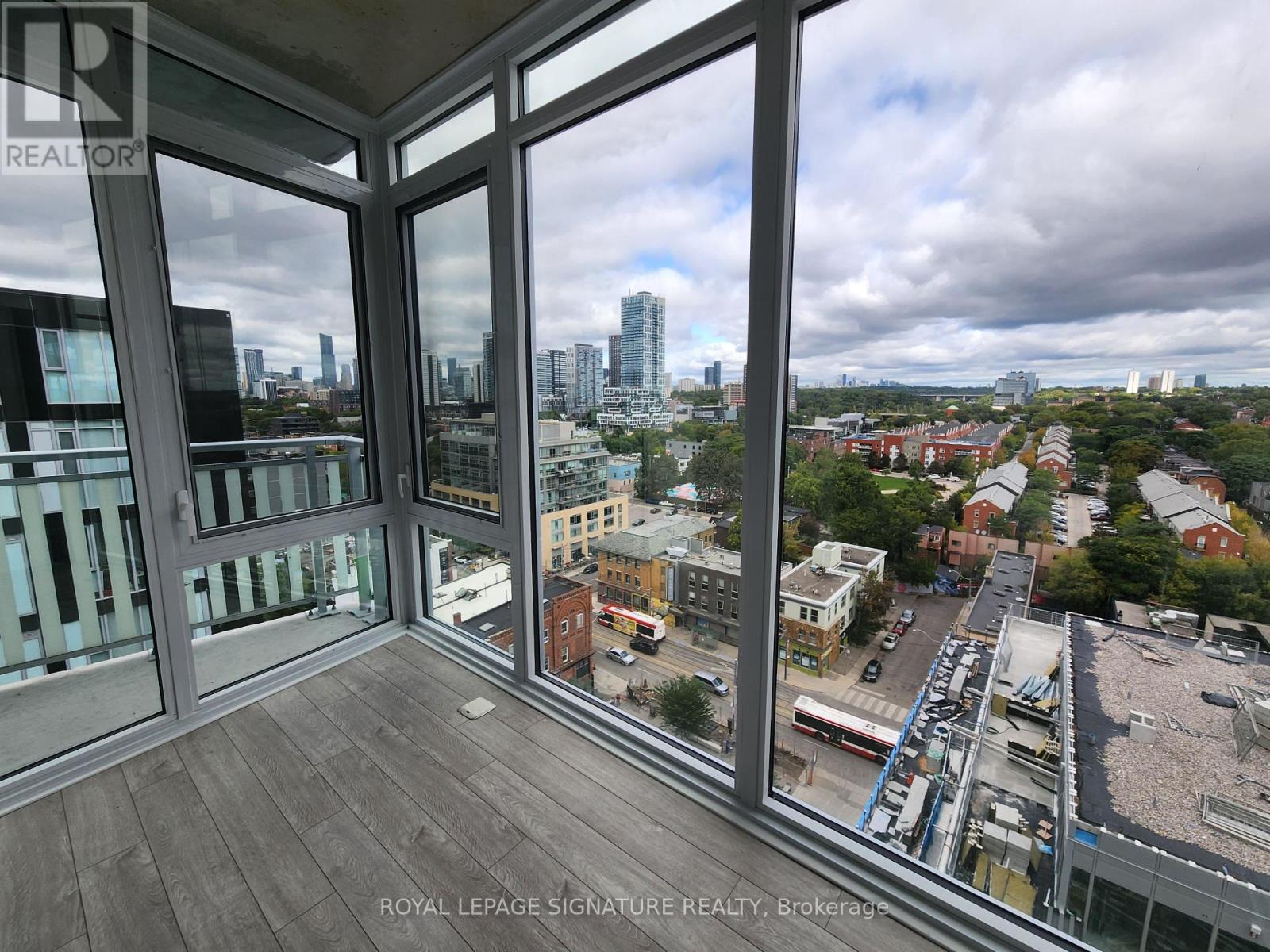 1205 - 45 Baseball Place, Toronto, Ontario  M4M 0H1 - Photo 4 - E12209227