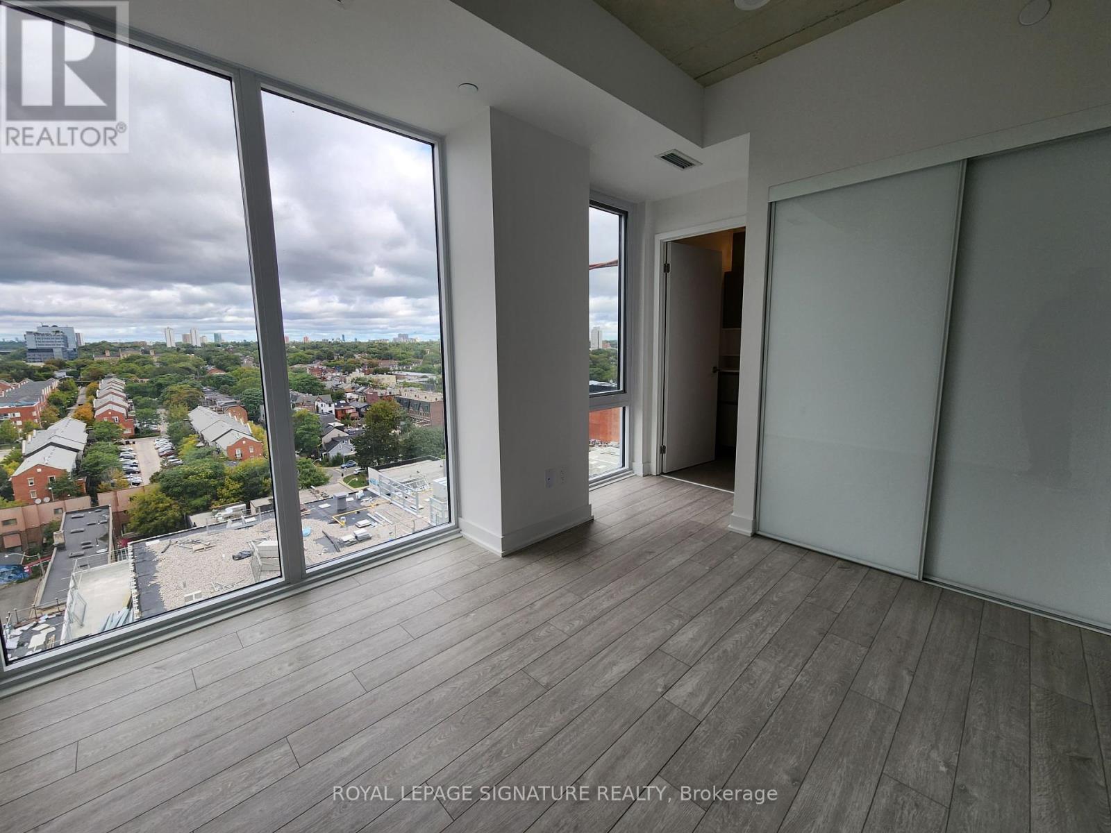 1205 - 45 Baseball Place, Toronto, Ontario  M4M 0H1 - Photo 5 - E12209227