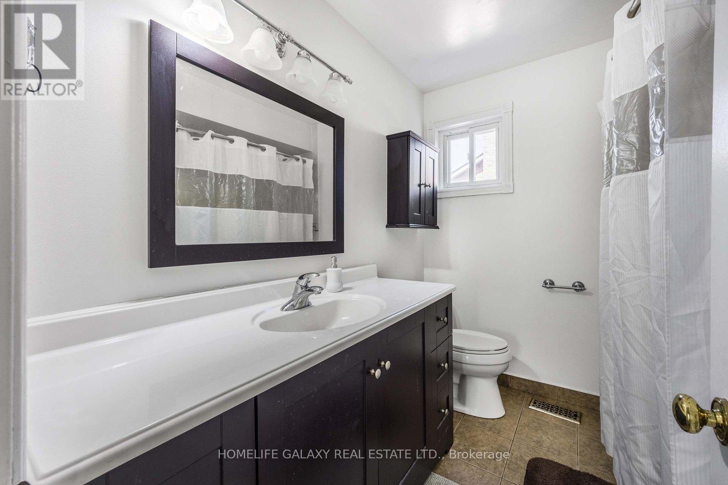 592 Maitland Drive, Pickering, Ontario  L1W 3T6 - Photo 26 - E12209230