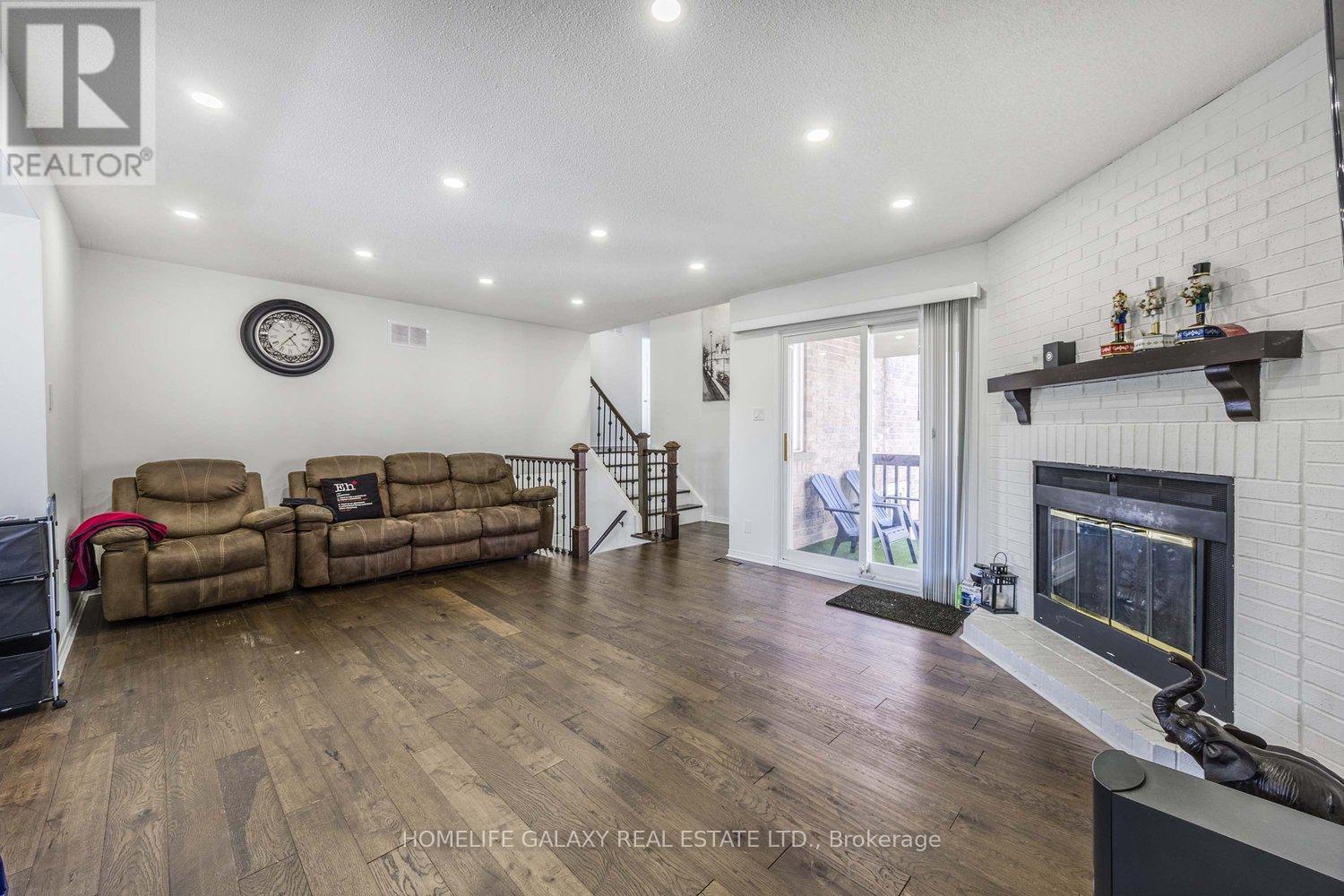 592 Maitland Drive, Pickering, Ontario  L1W 3T6 - Photo 9 - E12209230