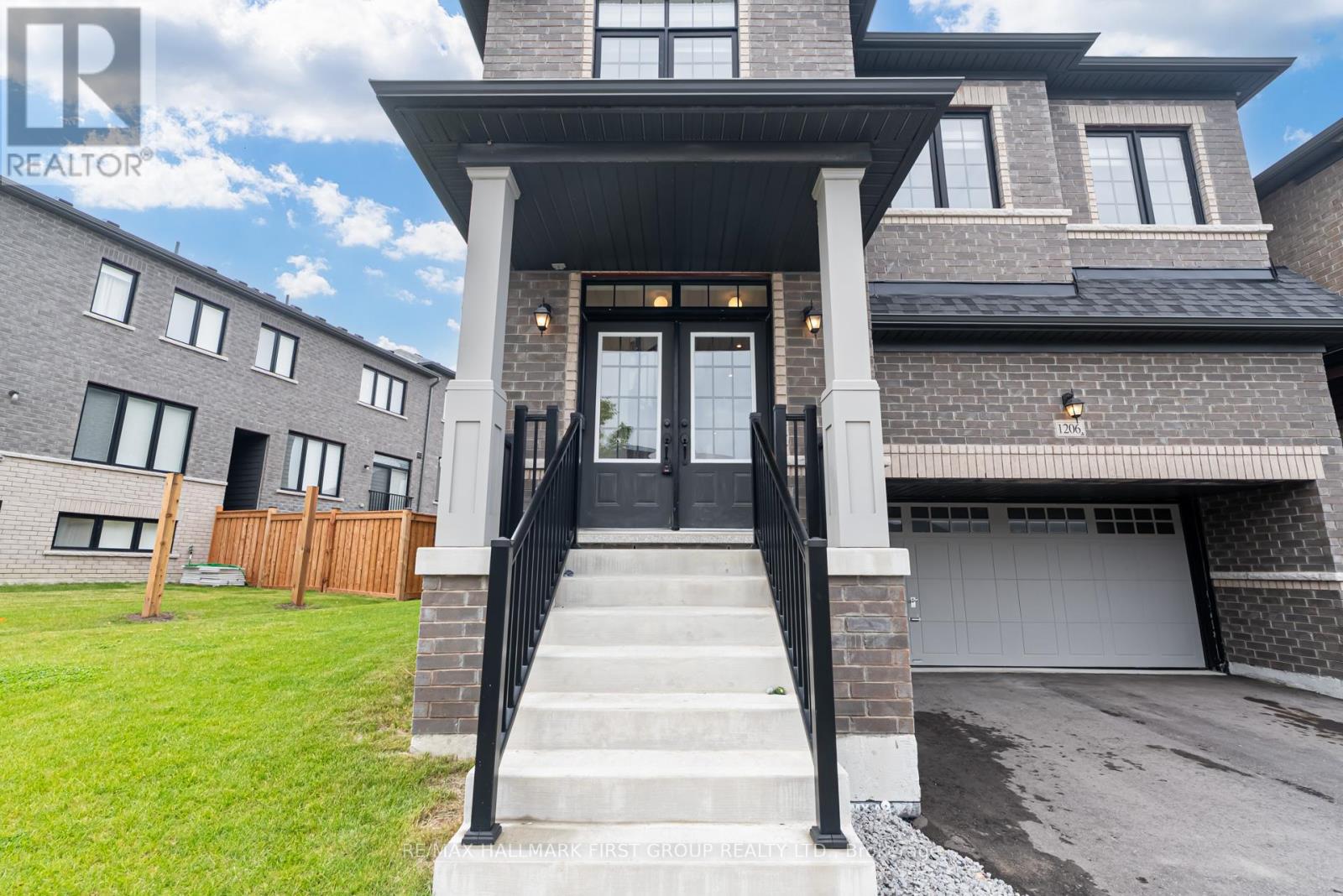 1206 Chateau Court, Pickering, Ontario  L1X 0M1 - Photo 2 - E12209255
