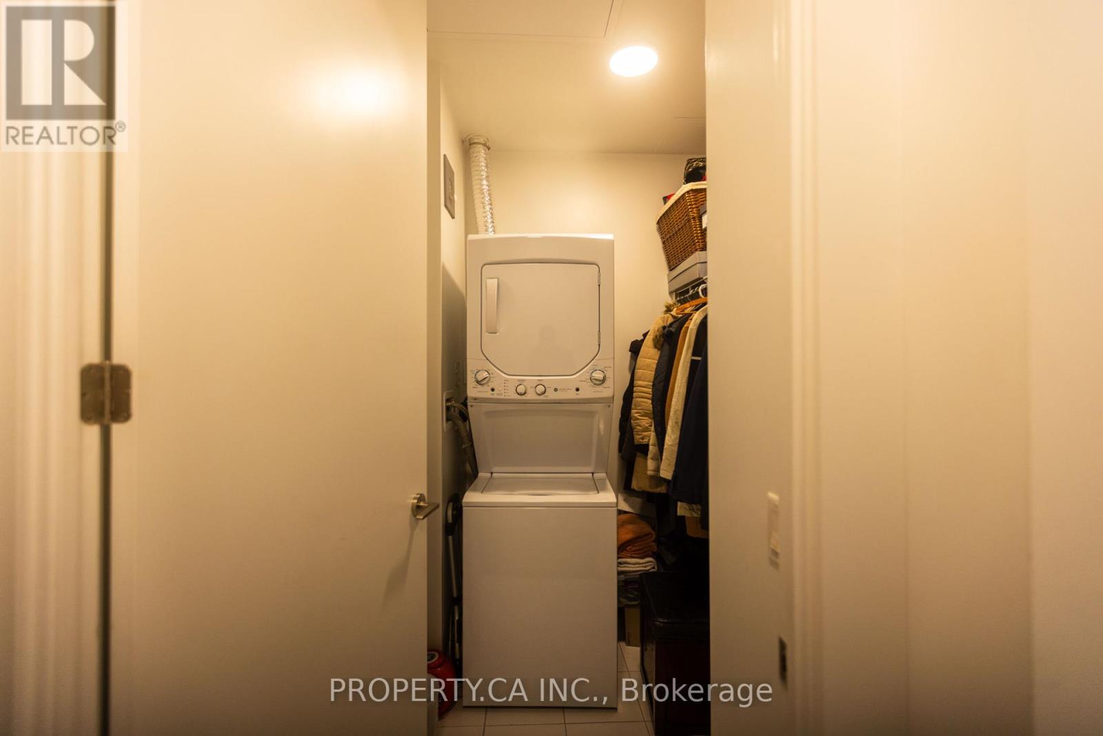 4304 - 39 Roehampton Avenue, Toronto, Ontario  M4P 0G1 - Photo 10 - E12209262