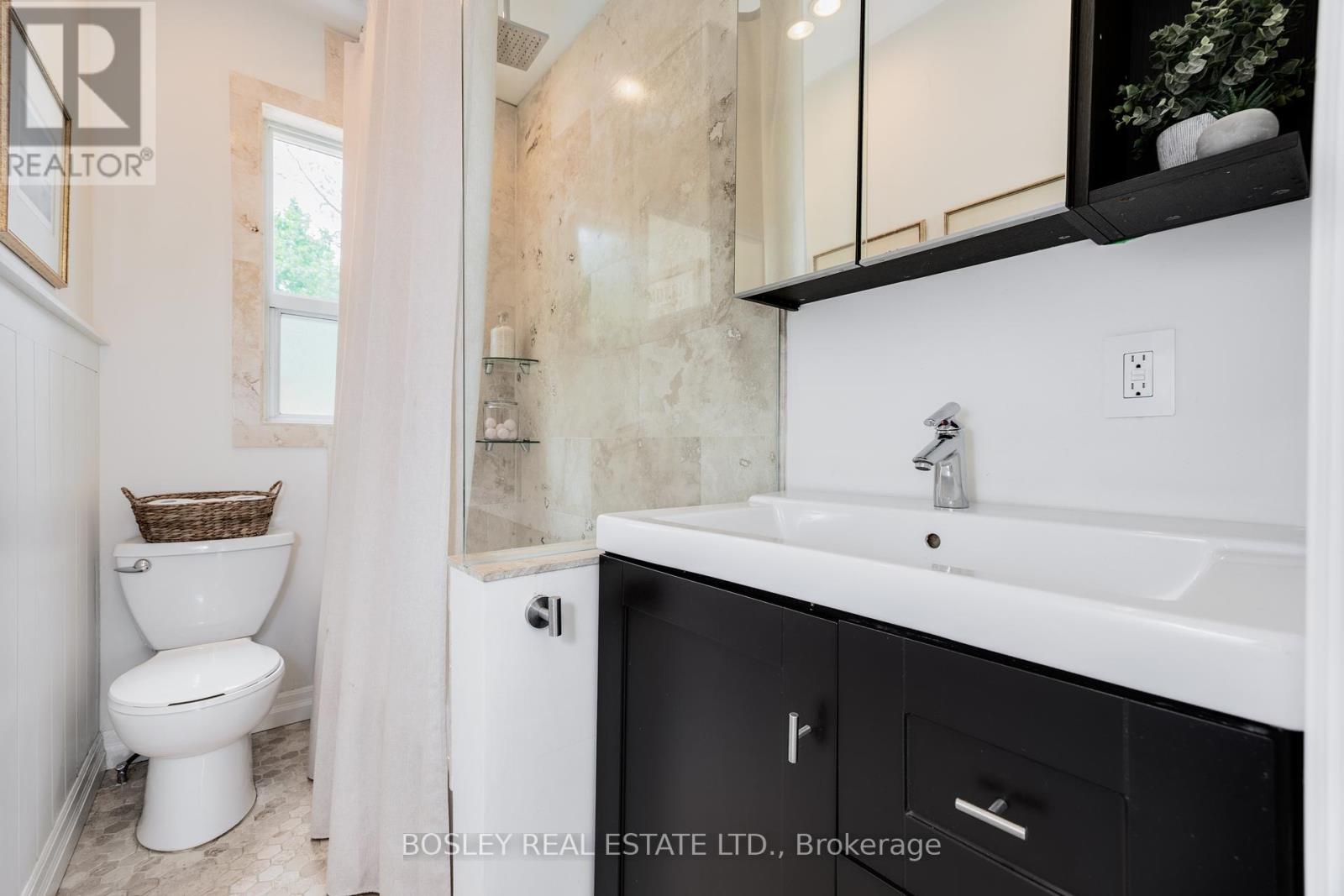 40 Corley Avenue, Toronto, Ontario  M4E 1T9 - Photo 25 - E12209333