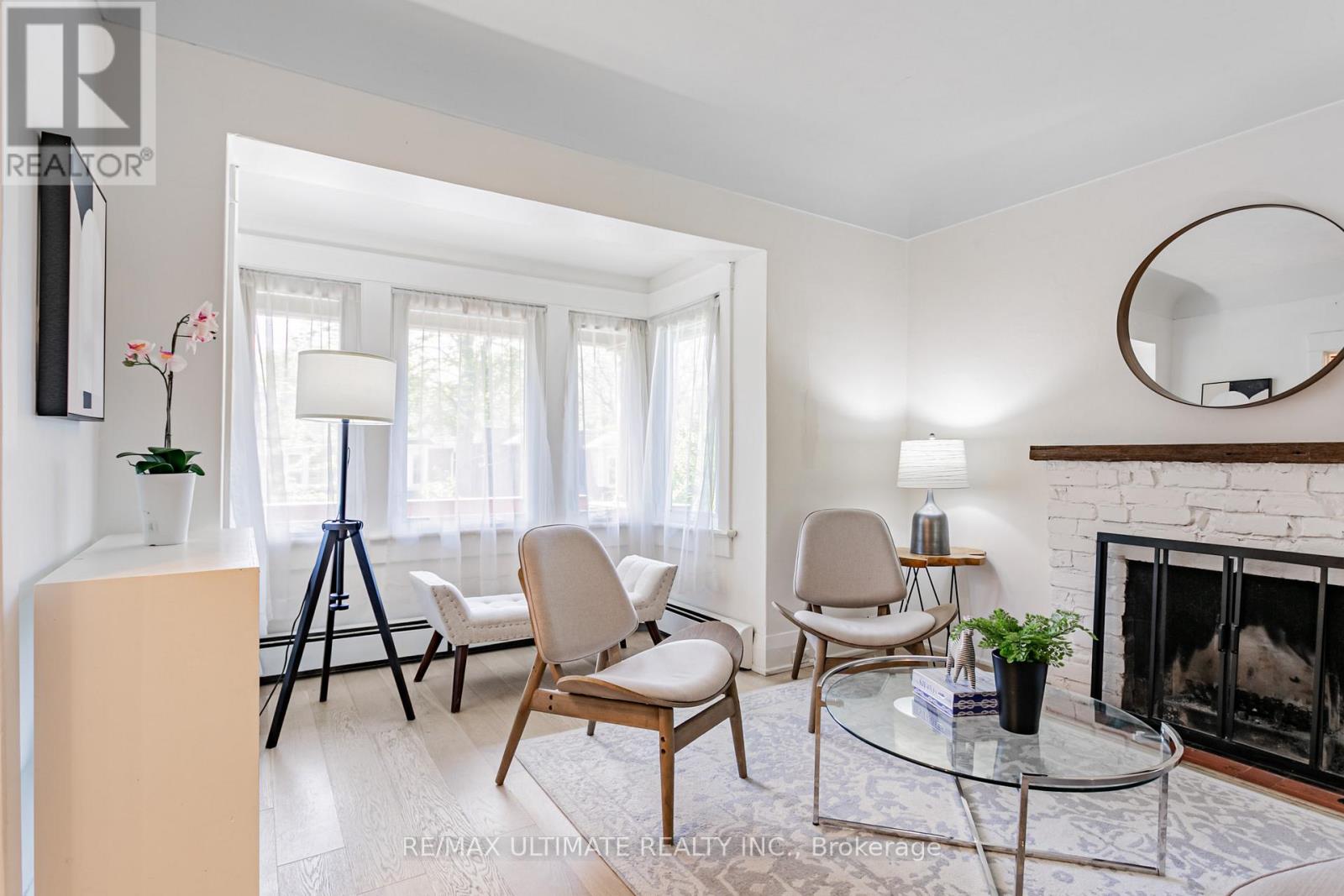 275 Kenilworth Avenue, Toronto, Ontario  M4L 3S9 - Photo 10 - E12209427
