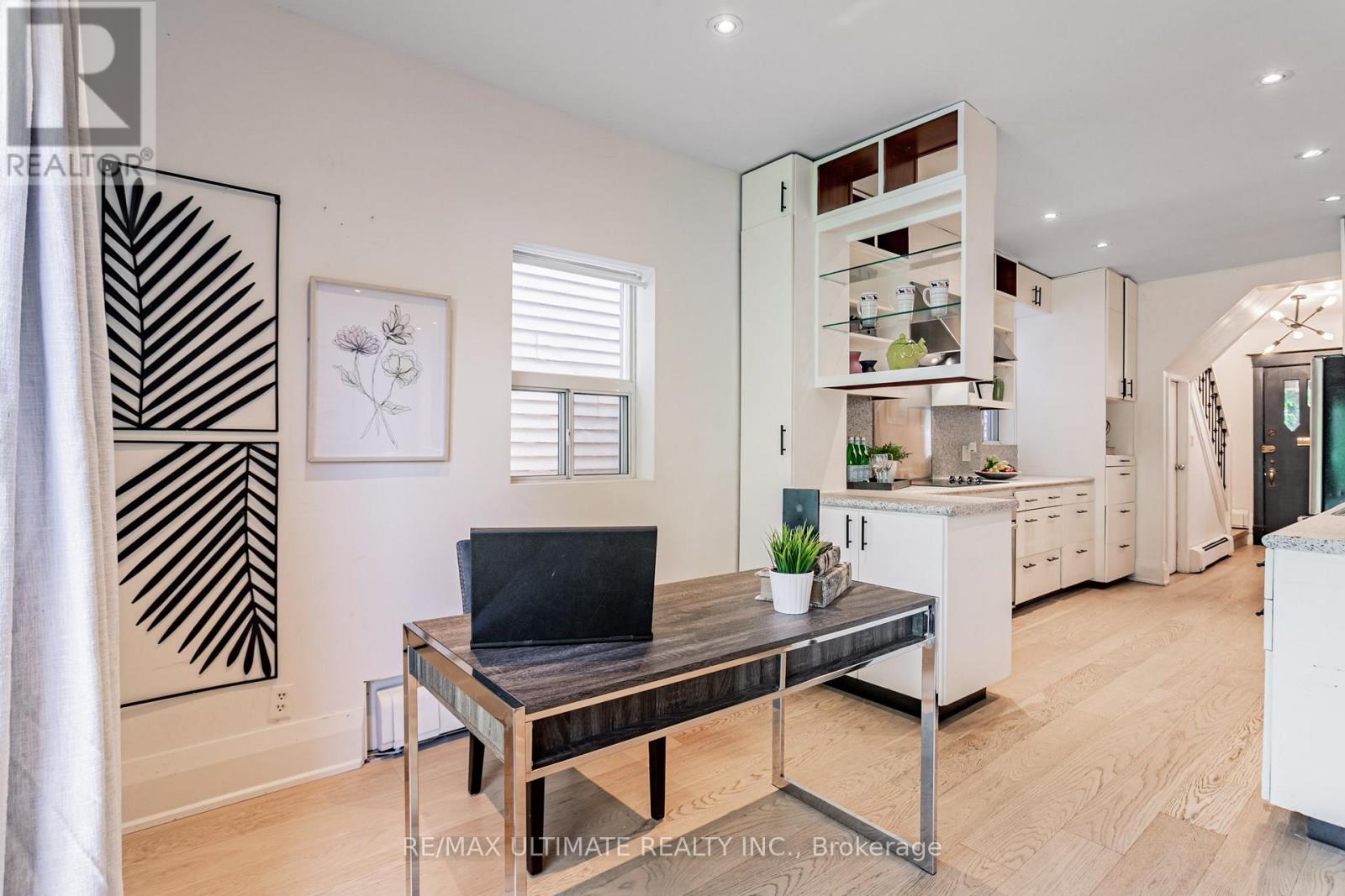 275 Kenilworth Avenue, Toronto, Ontario  M4L 3S9 - Photo 21 - E12209427