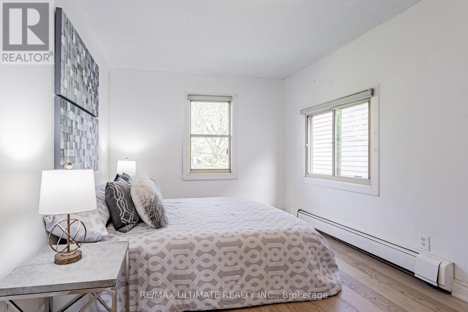 275 Kenilworth Avenue, Toronto, Ontario  M4L 3S9 - Photo 32 - E12209427