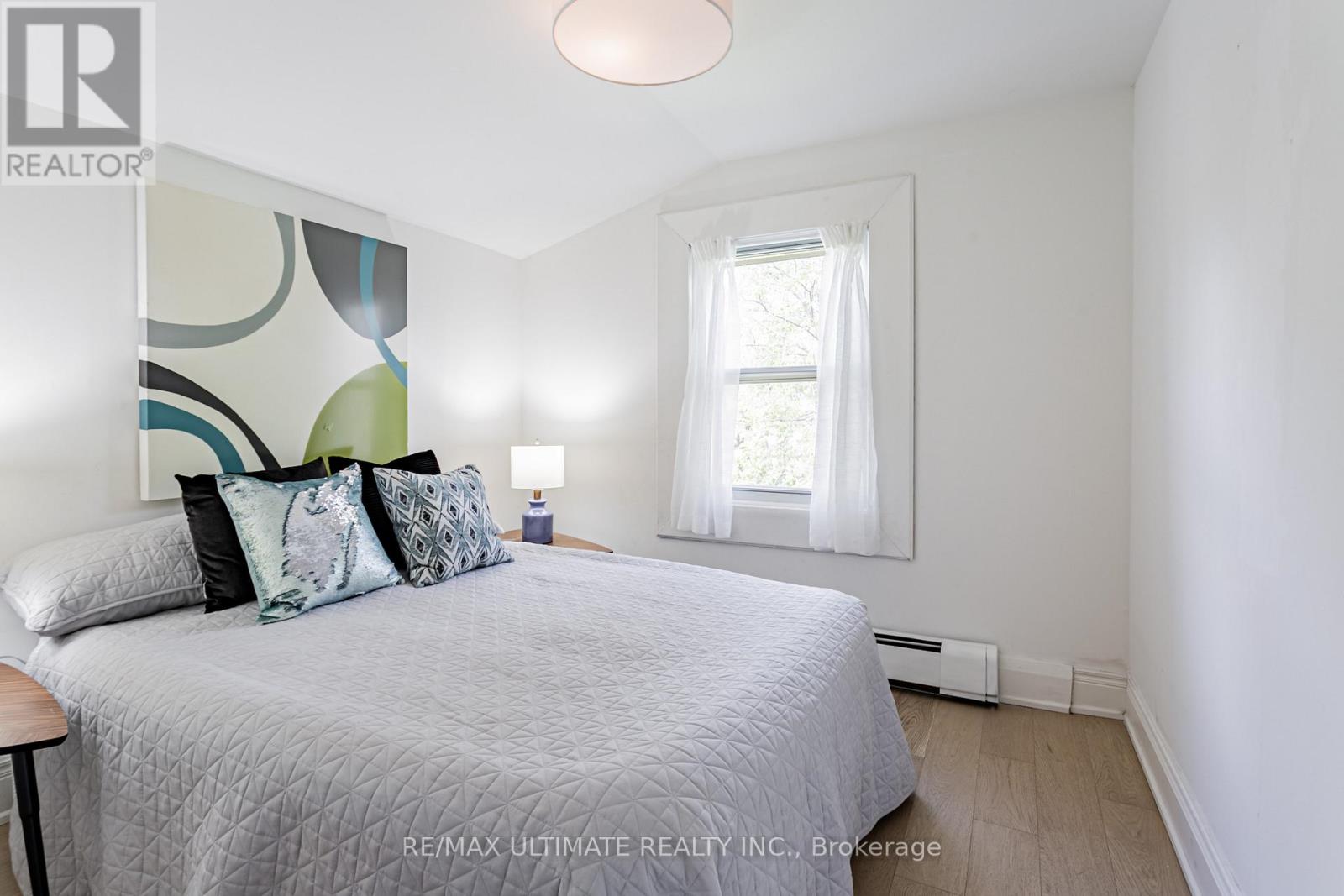 275 Kenilworth Avenue, Toronto, Ontario  M4L 3S9 - Photo 37 - E12209427