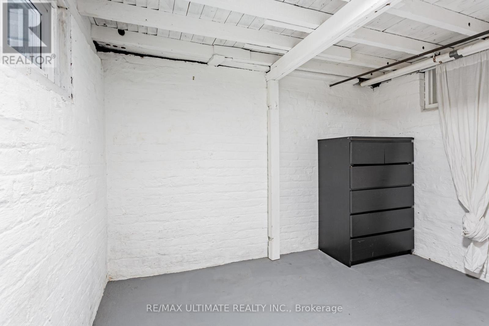 275 Kenilworth Avenue, Toronto, Ontario  M4L 3S9 - Photo 42 - E12209427