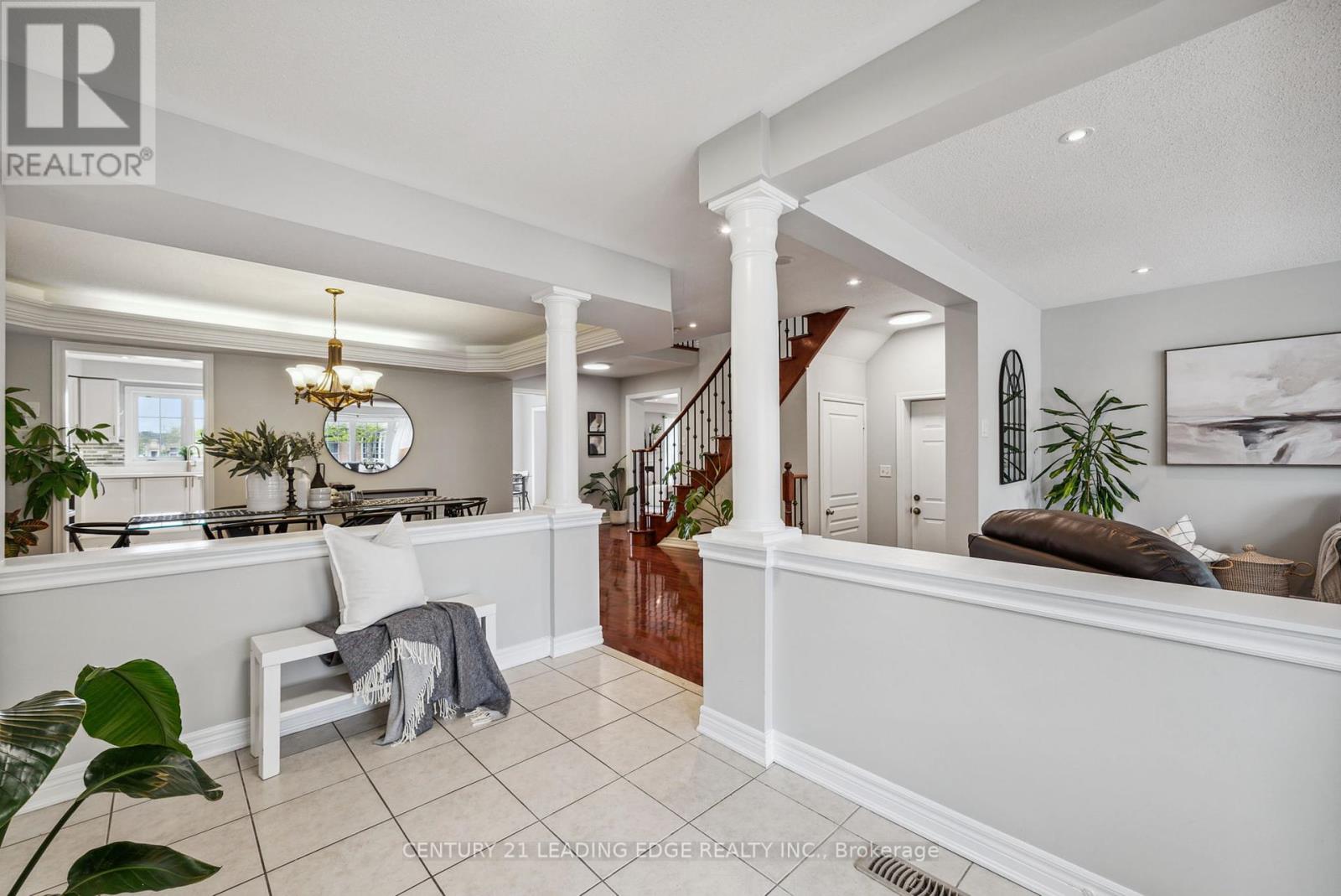 29 Alden Square, Ajax, Ontario  L1T 4Z2 - Photo 4 - E12209428