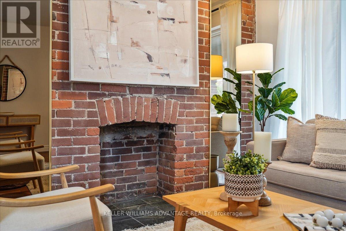 130 Glebeholme Boulevard, Toronto, Ontario  M4J 1S6 - Photo 11 - E12209506