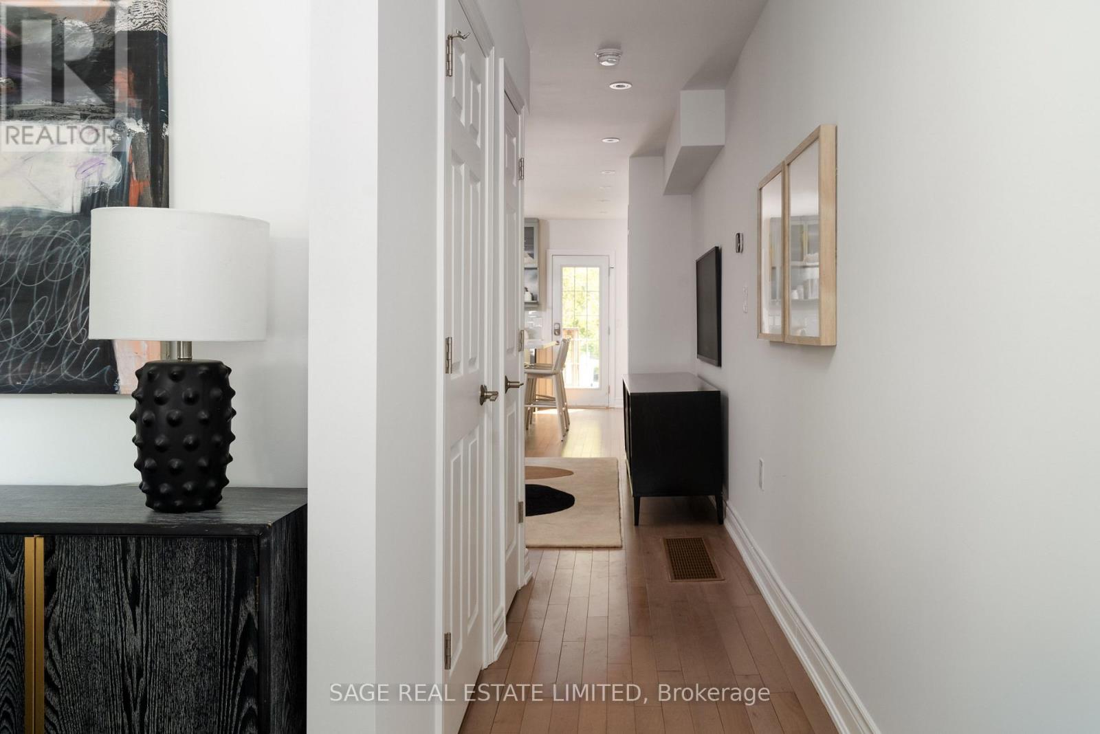 387 Jones Avenue, Toronto (Blake-Jones), Ontario  M4J 3G5 - Photo 11 - E12209518