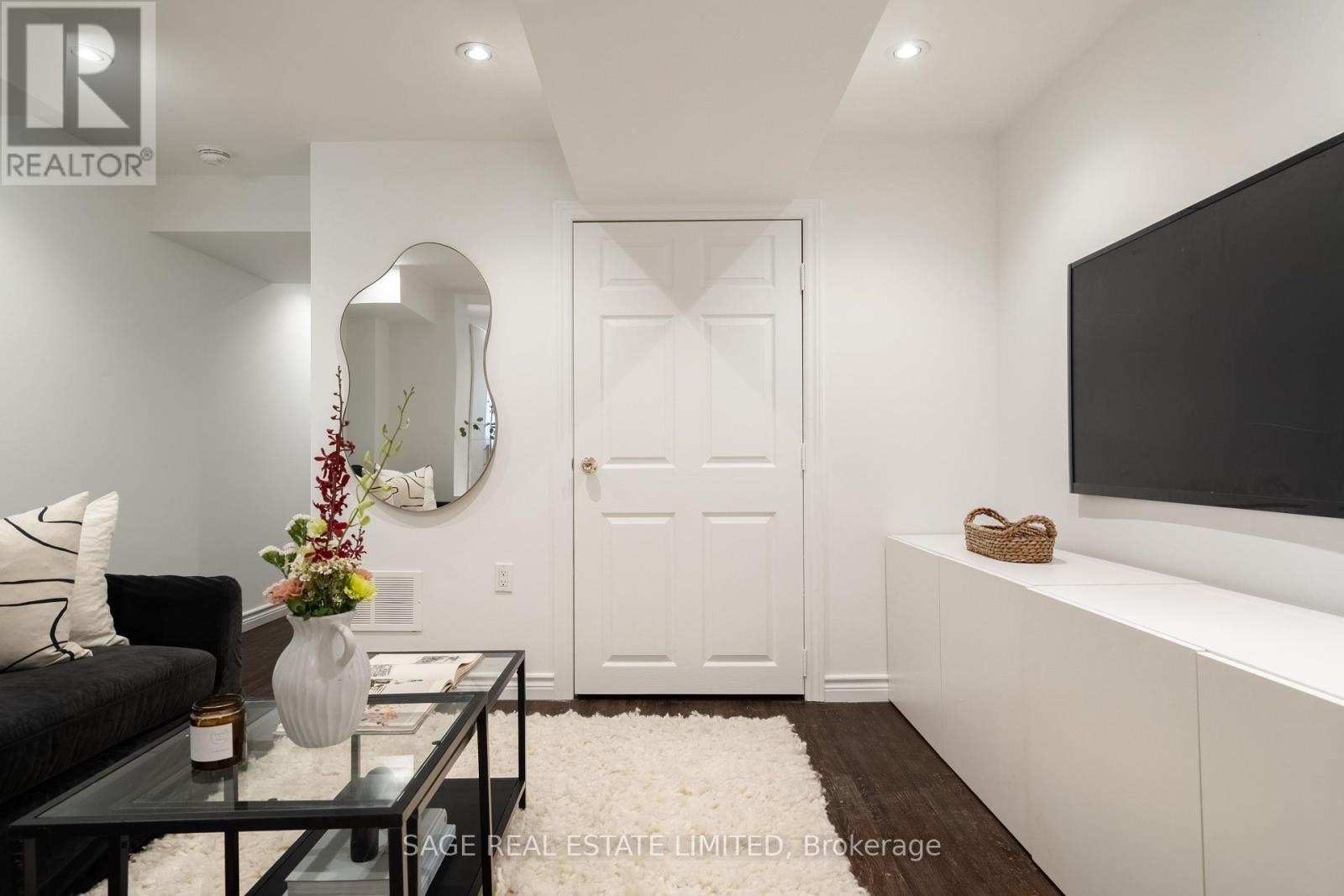 387 Jones Avenue, Toronto (Blake-Jones), Ontario  M4J 3G5 - Photo 24 - E12209518