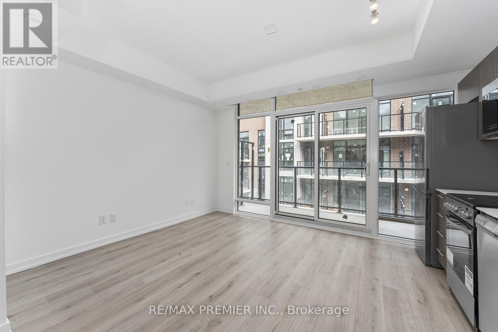 15 - 851 Sheppard Avenue W, Toronto, Ontario  M3H 0G2 - Photo 11 - C12208985
