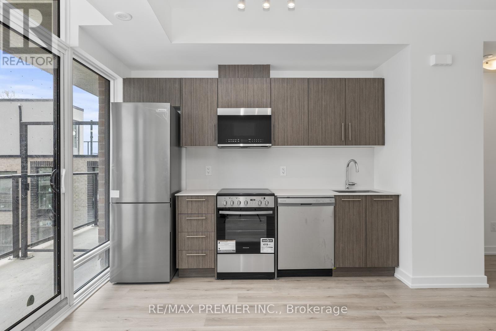15 - 851 Sheppard Avenue W, Toronto, Ontario  M3H 0G2 - Photo 6 - C12208985