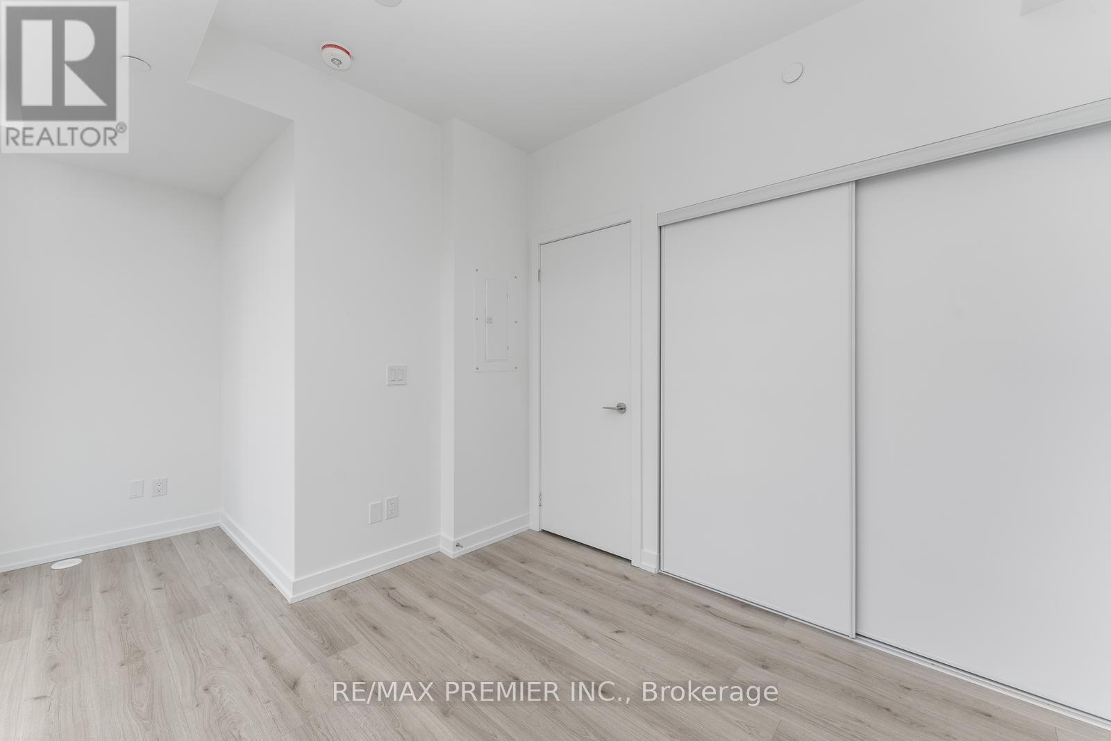 15 - 851 Sheppard Avenue W, Toronto, Ontario  M3H 0G2 - Photo 18 - C12208985
