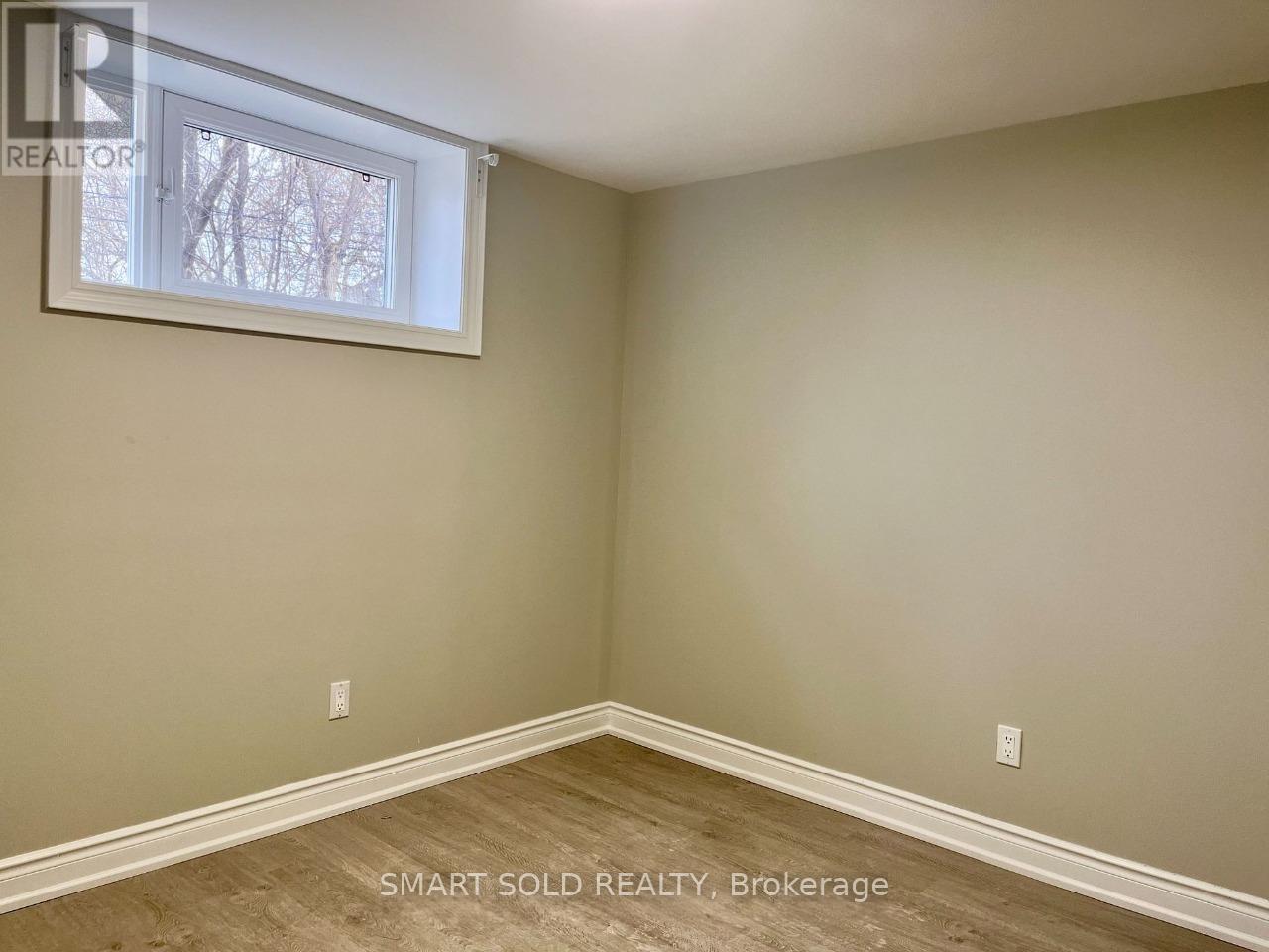 Lower - 228 Silverbirch Drive, Newmarket, Ontario  L3Y 2Z5 - Photo 9 - N12209250
