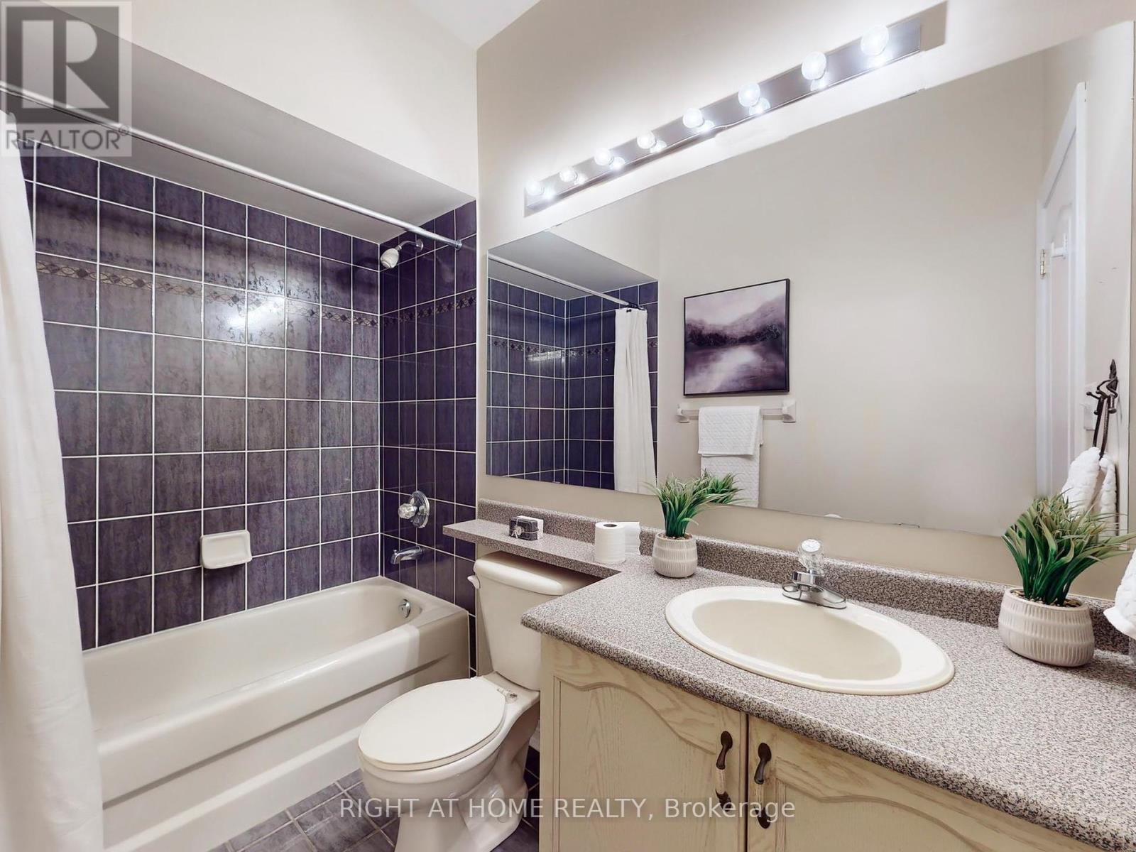 61 Palisade Crescent, Richmond Hill, Ontario  L4S 2H9 - Photo 16 - N12209271