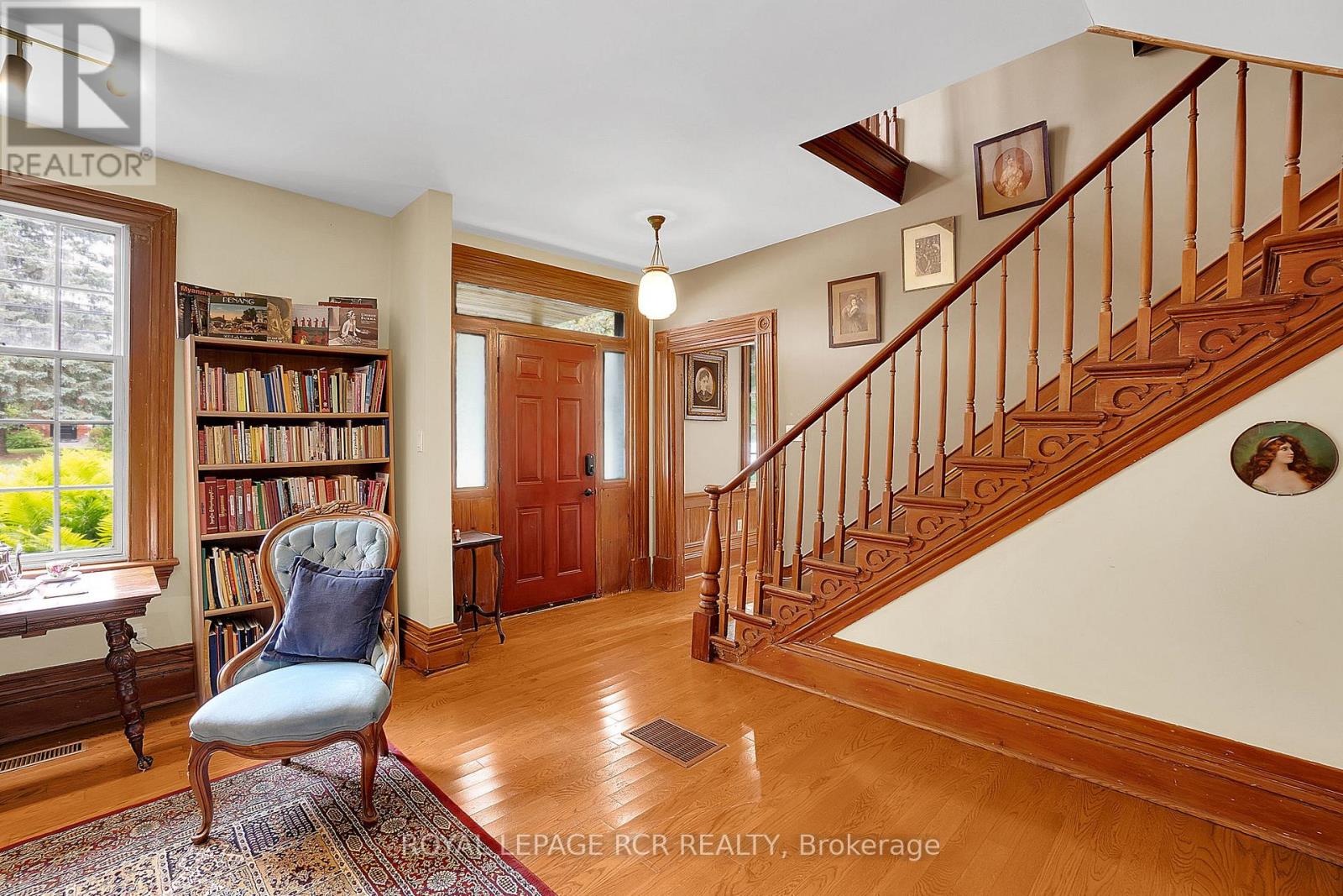 349 Main Street, King, Ontario  L0G 1T0 - Photo 4 - N12209320