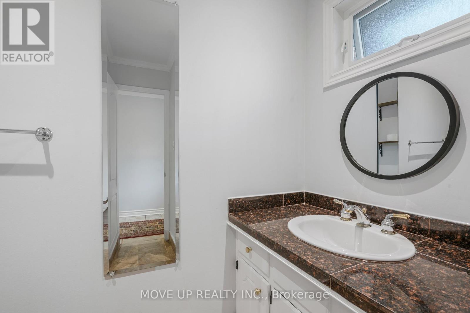 14 Poplar Crescent, Aurora, Ontario  L4G 3L3 - Photo 6 - N12209329