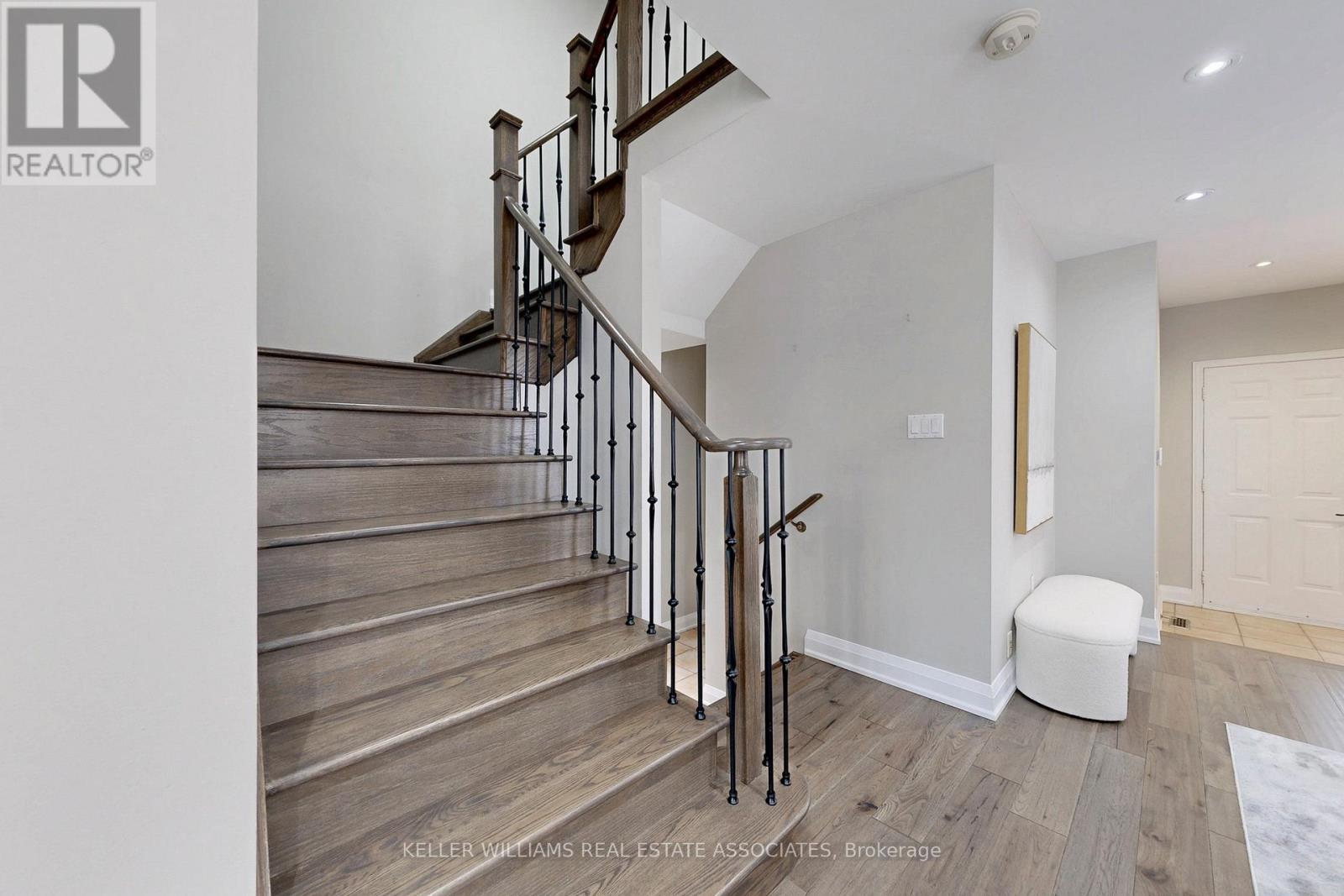 28 Fonteselva Avenue, Vaughan, Ontario  L4H 2S1 - Photo 26 - N12209351