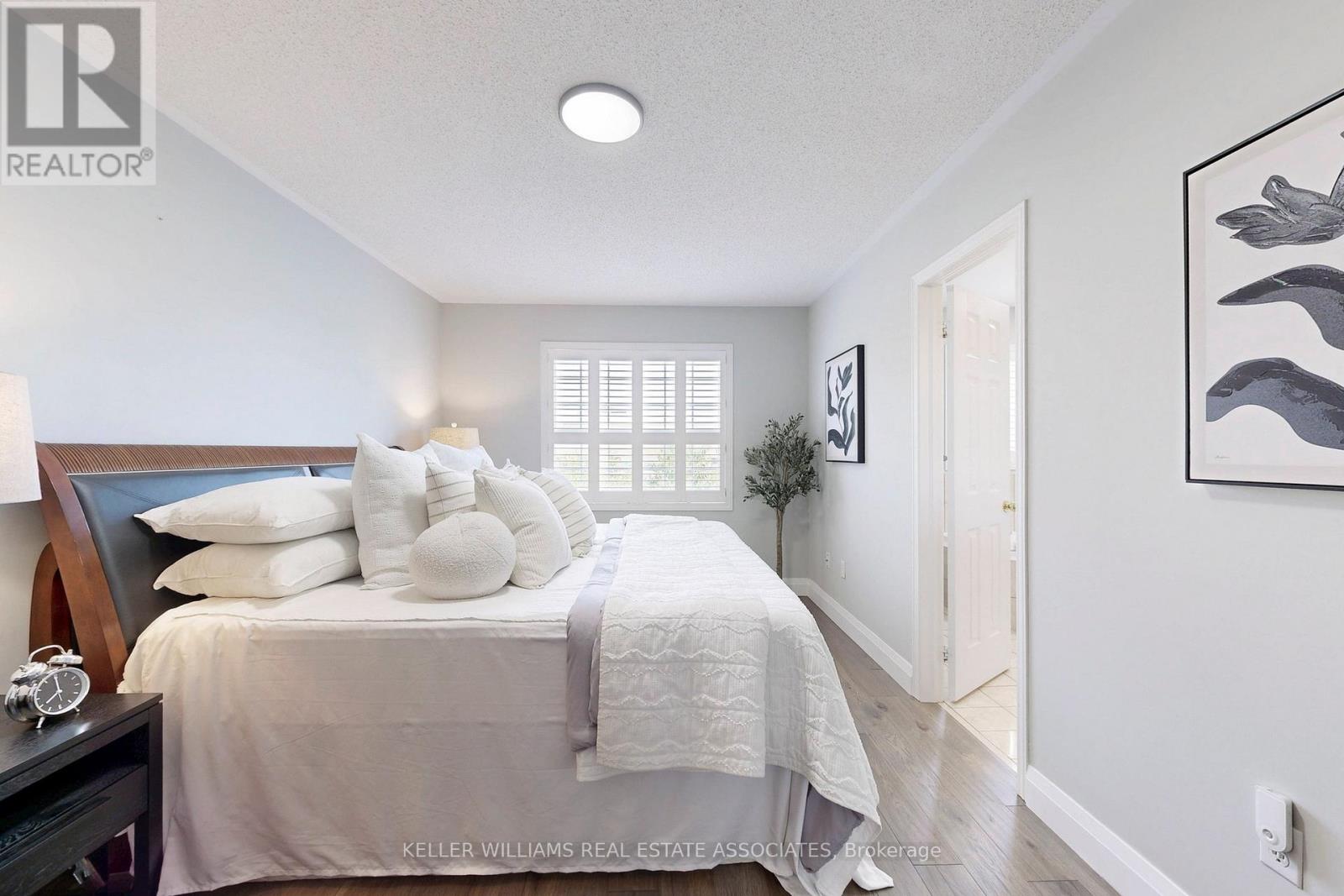 28 Fonteselva Avenue, Vaughan, Ontario  L4H 2S1 - Photo 29 - N12209351