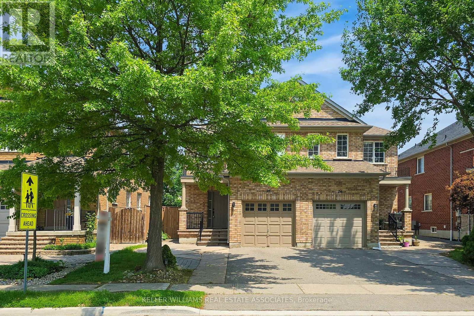 28 Fonteselva Avenue, Vaughan, Ontario  L4H 2S1 - Photo 3 - N12209351