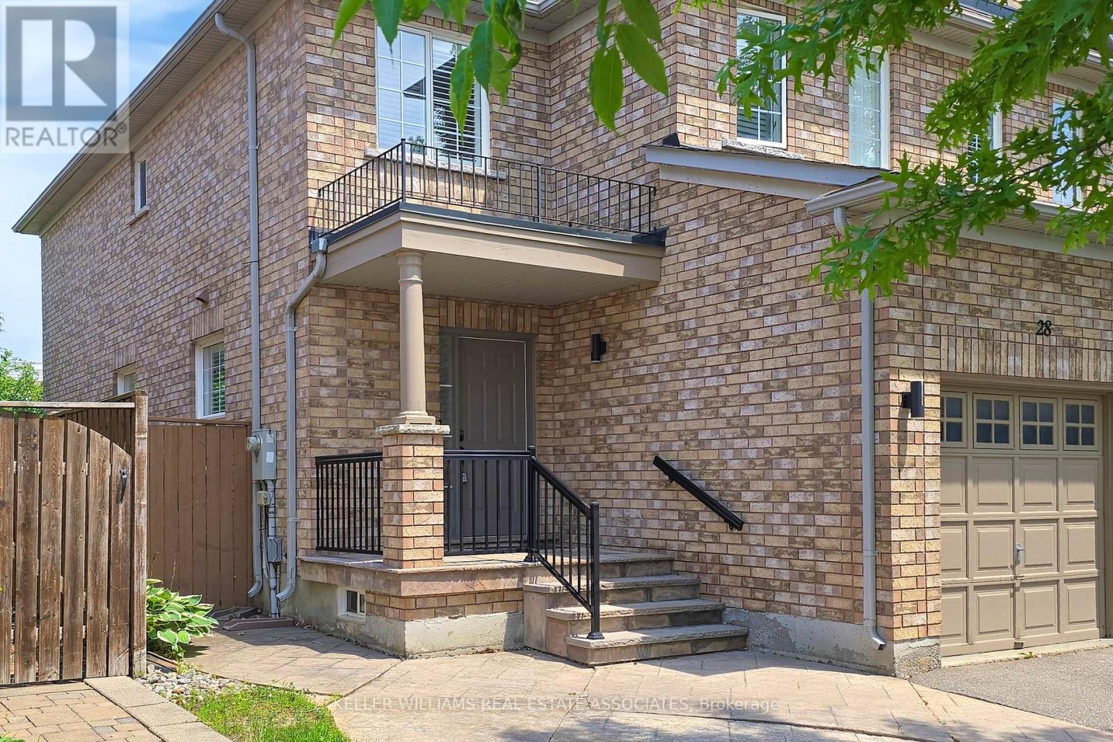 28 Fonteselva Avenue, Vaughan, Ontario  L4H 2S1 - Photo 4 - N12209351