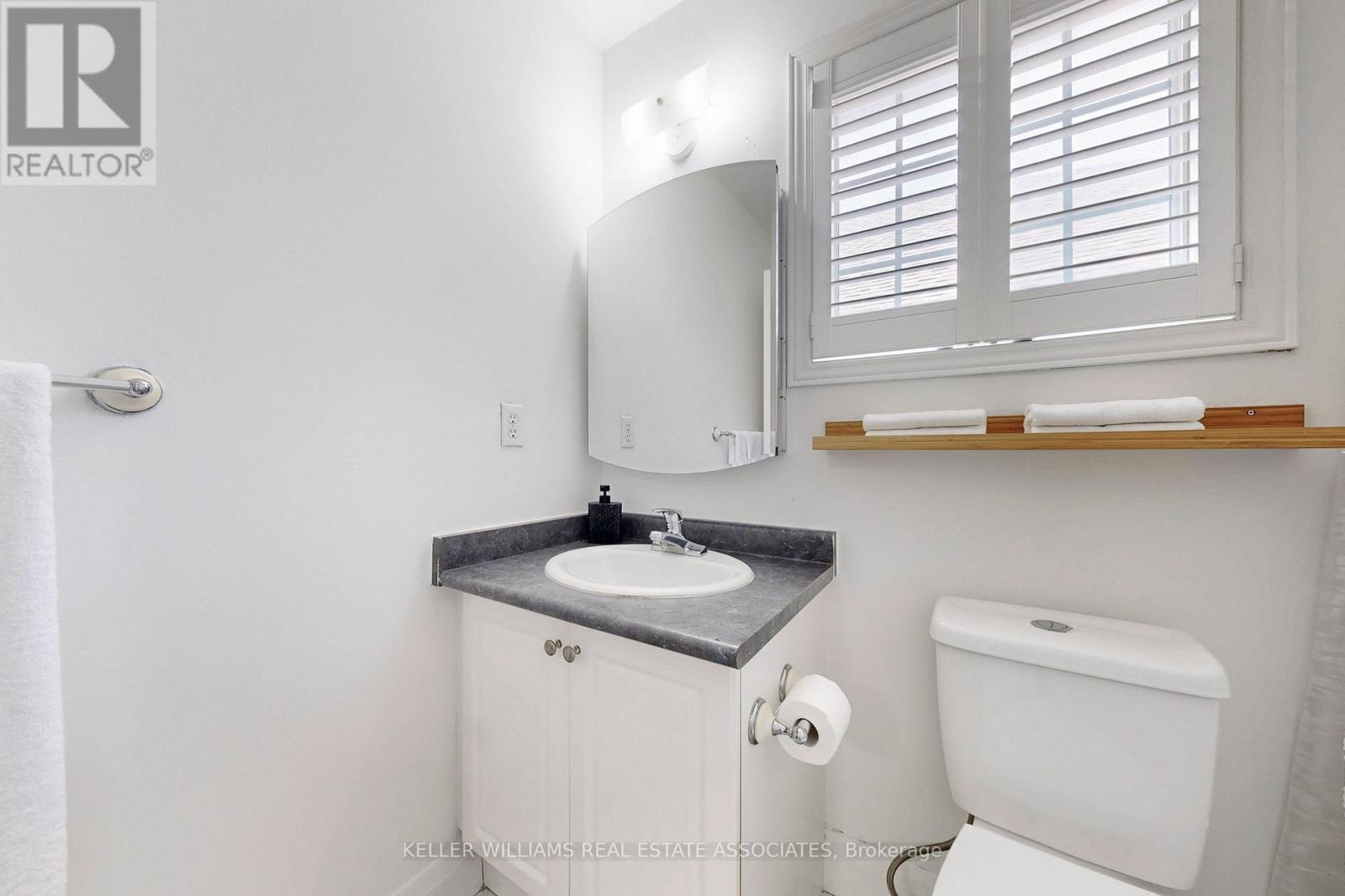 28 Fonteselva Avenue, Vaughan, Ontario  L4H 2S1 - Photo 41 - N12209351