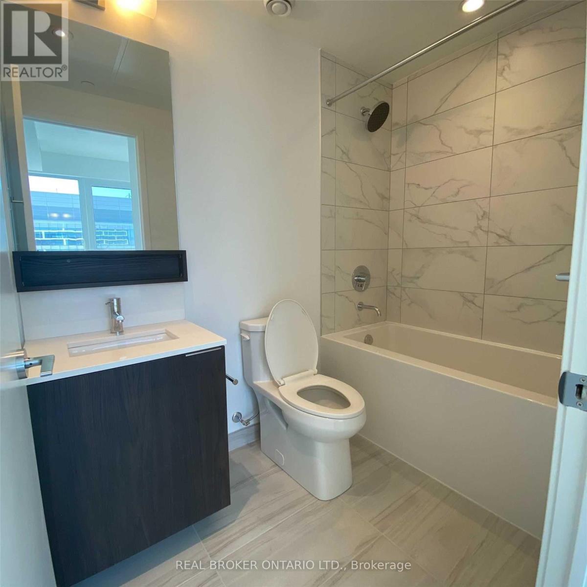 1105 - 5 Buttermill Avenue, Vaughan, Ontario  L4K 0J5 - Photo 8 - N12209366
