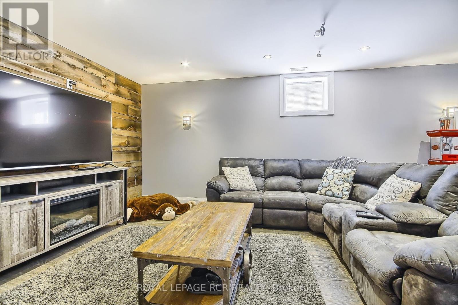1288 Shore Acres Drive, Innisfil, Ontario  L0L 1R0 - Photo 40 - N12209384