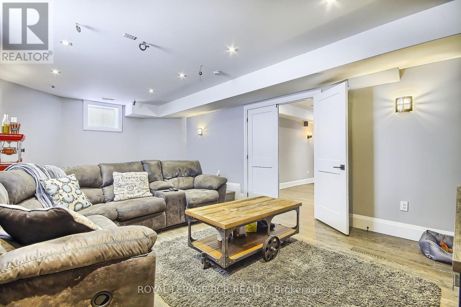 1288 Shore Acres Drive, Innisfil, Ontario  L0L 1R0 - Photo 41 - N12209384