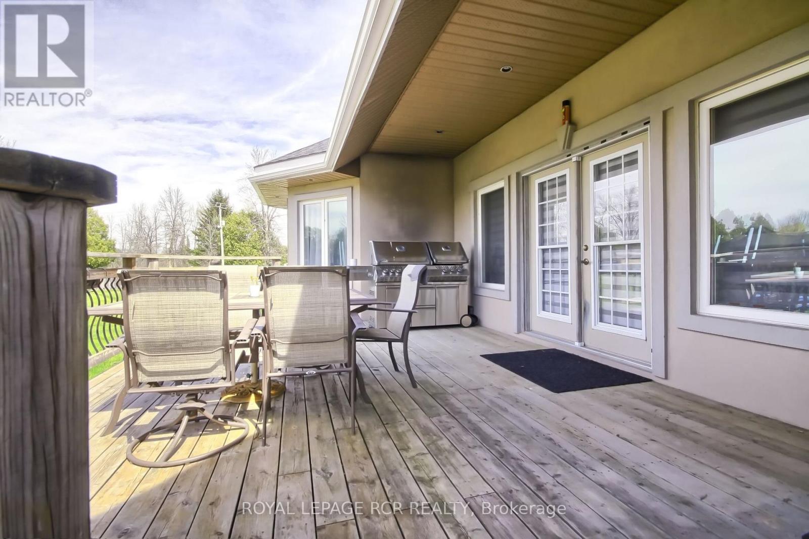 1288 Shore Acres Drive, Innisfil, Ontario  L0L 1R0 - Photo 44 - N12209384