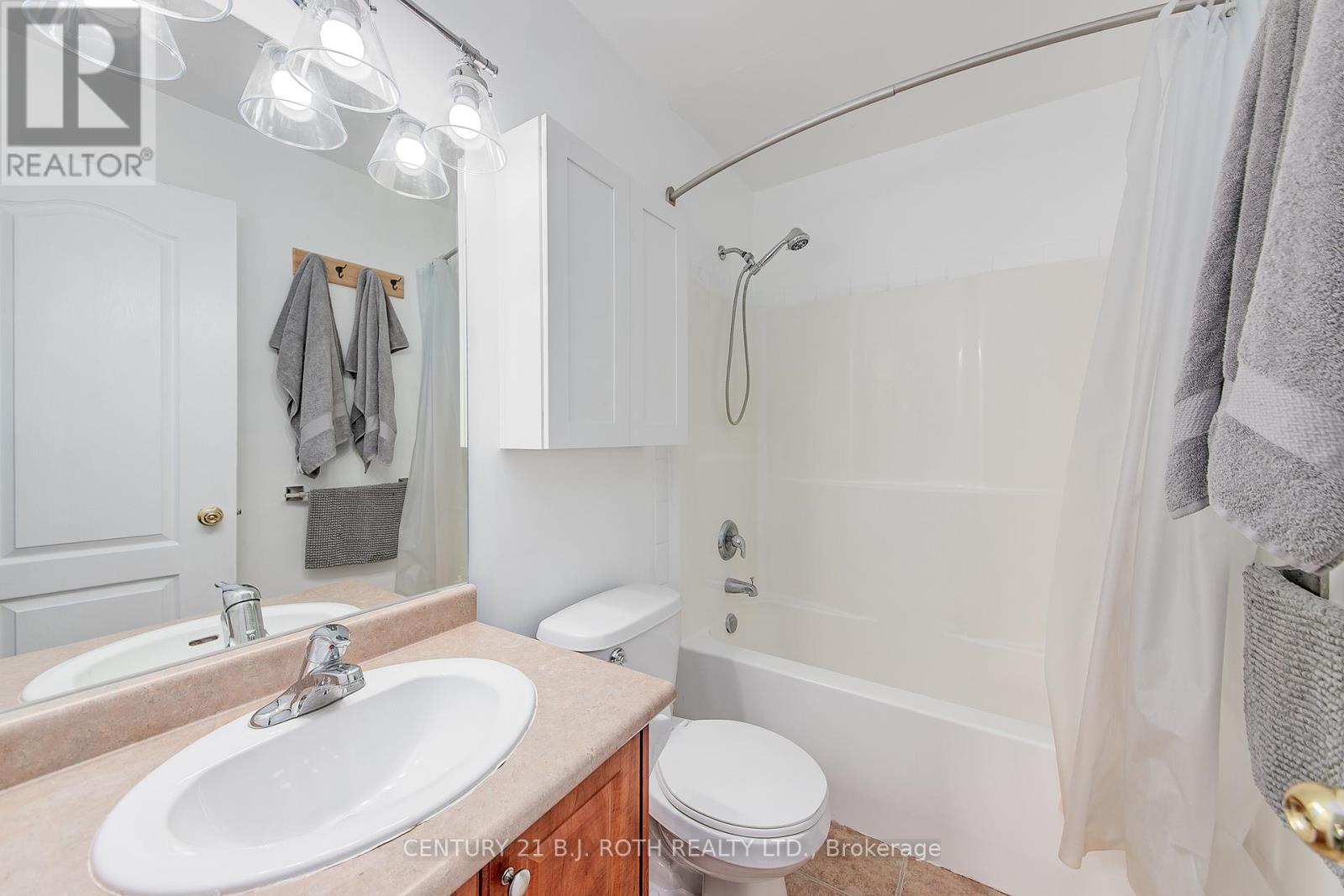 123 Stonemount Crescent, Essa, Ontario  L0M 1B4 - Photo 15 - N12209388