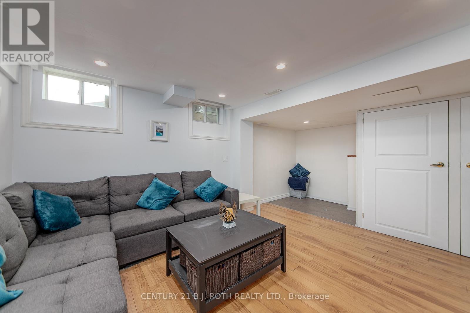 123 Stonemount Crescent, Essa, Ontario  L0M 1B4 - Photo 26 - N12209388