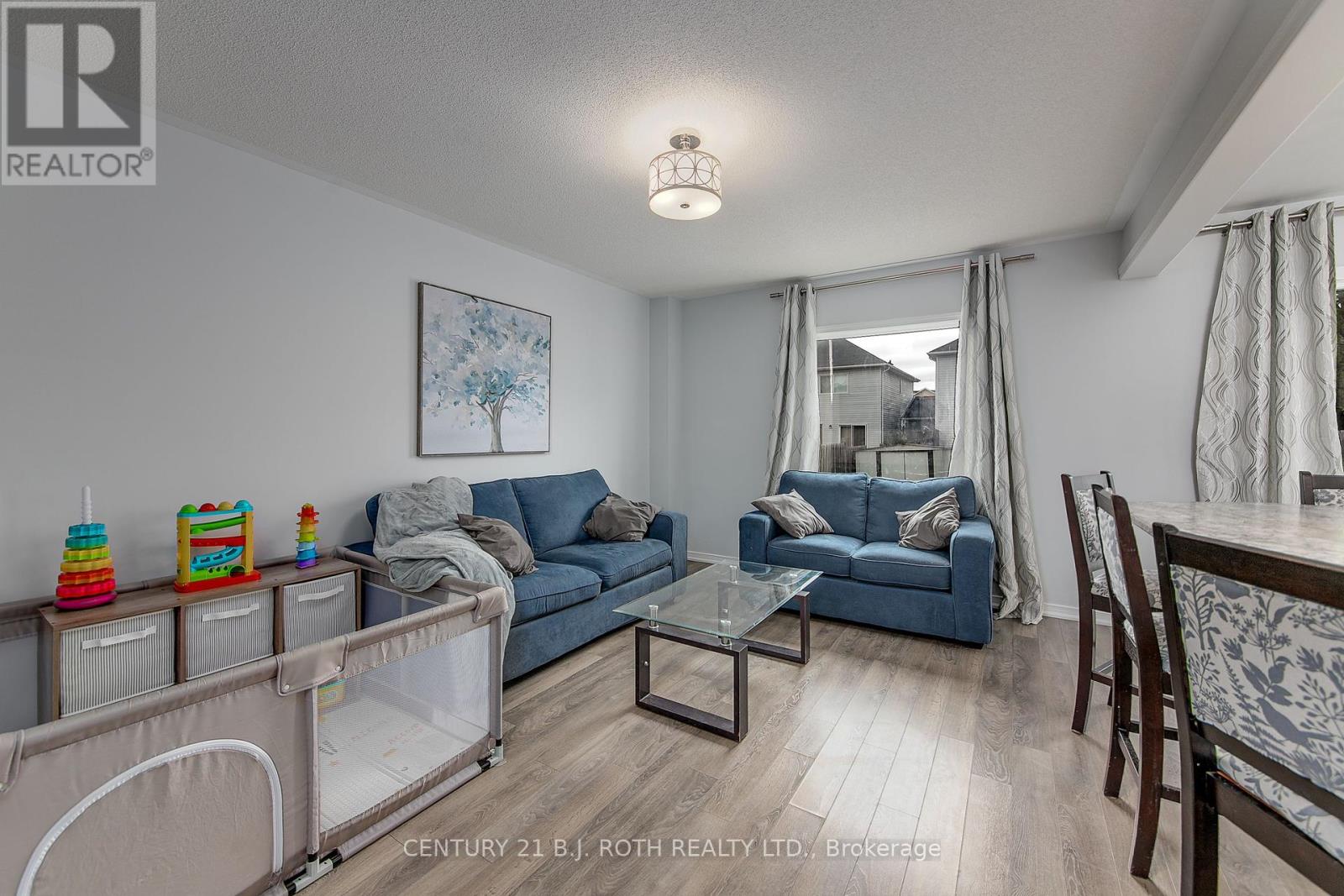 123 Stonemount Crescent, Essa, Ontario  L0M 1B4 - Photo 6 - N12209388