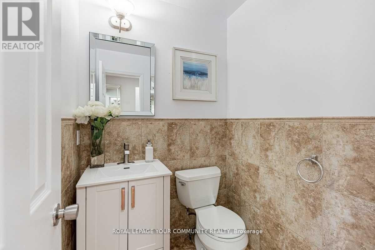 26 Millcroft Way, Vaughan, Ontario  L4J 6P1 - Photo 12 - N12209400