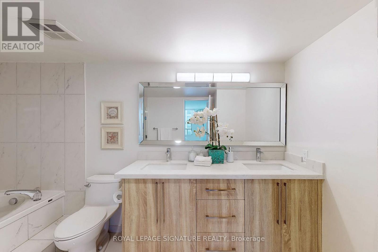 510 - 333 Clark Avenue W, Vaughan, Ontario  L4J 7K4 - Photo 27 - N12209424