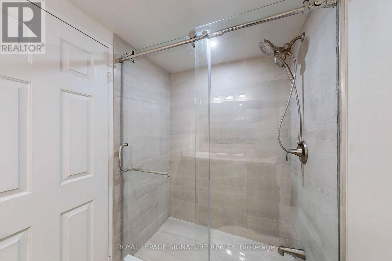 510 - 333 Clark Avenue W, Vaughan, Ontario  L4J 7K4 - Photo 35 - N12209424
