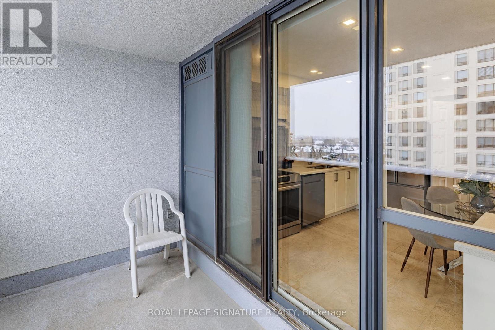 510 - 333 Clark Avenue W, Vaughan, Ontario  L4J 7K4 - Photo 38 - N12209424