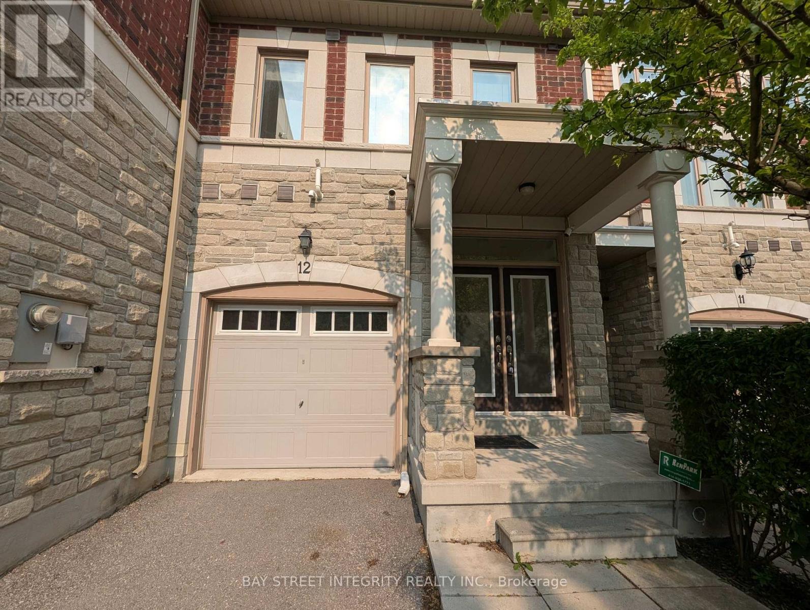 12 - 8469 Islington Avenue, Vaughan, Ontario  L4L 0G2 - Photo 2 - N12209426