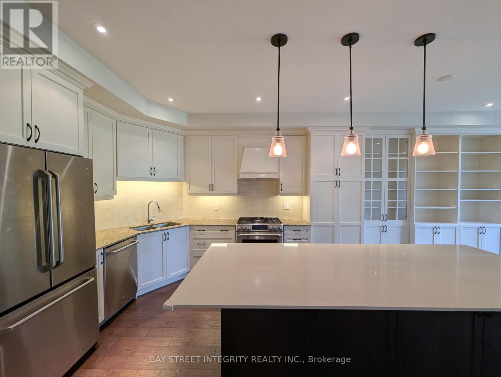 12 - 8469 Islington Avenue, Vaughan, Ontario  L4L 0G2 - Photo 4 - N12209426