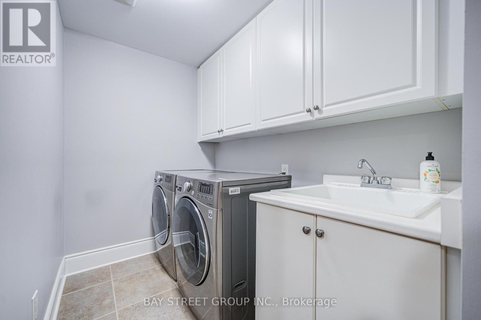 243 Israel Zilber Drive, Vaughan, Ontario  L6A 0L5 - Photo 18 - N12209437