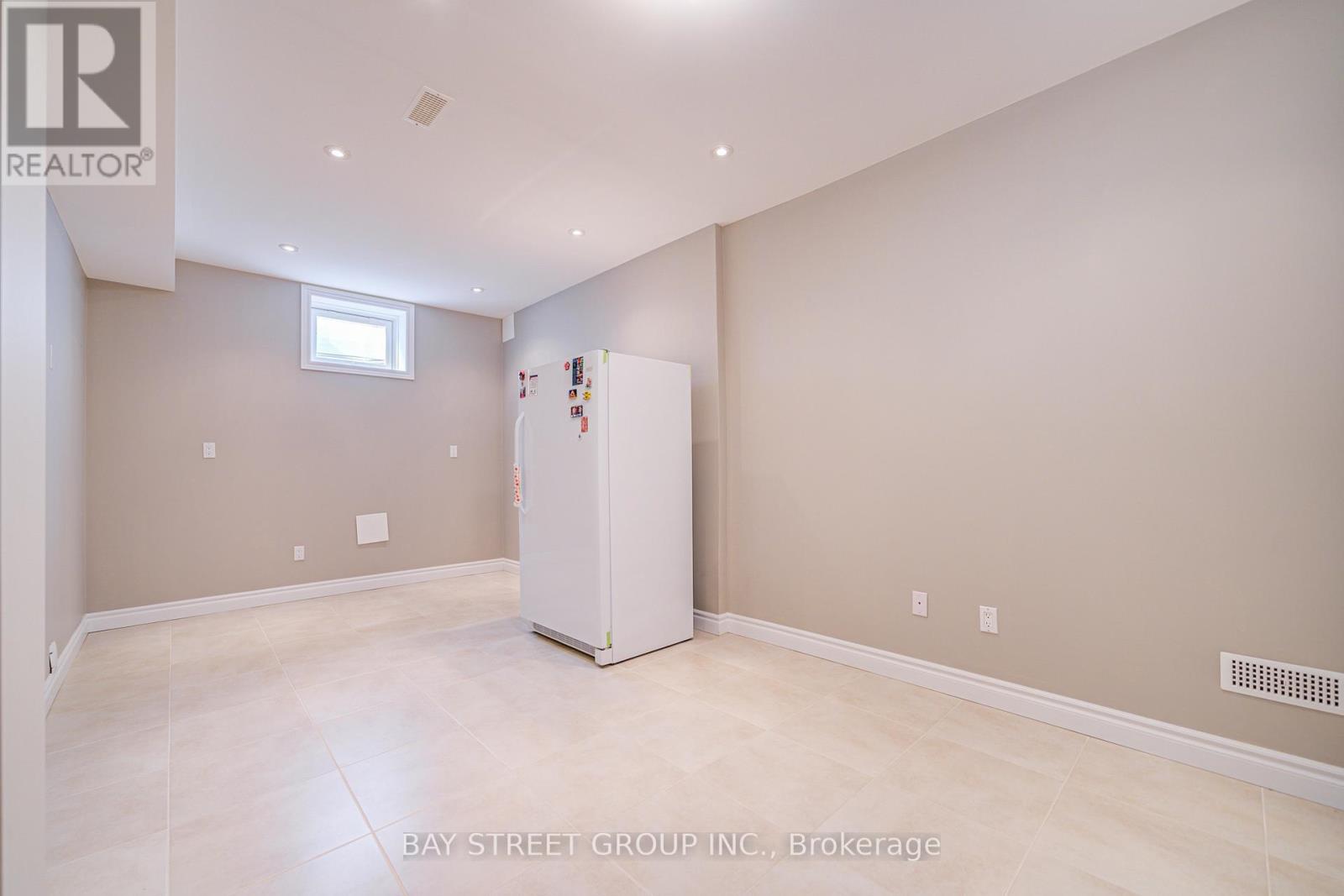 243 Israel Zilber Drive, Vaughan, Ontario  L6A 0L5 - Photo 39 - N12209437