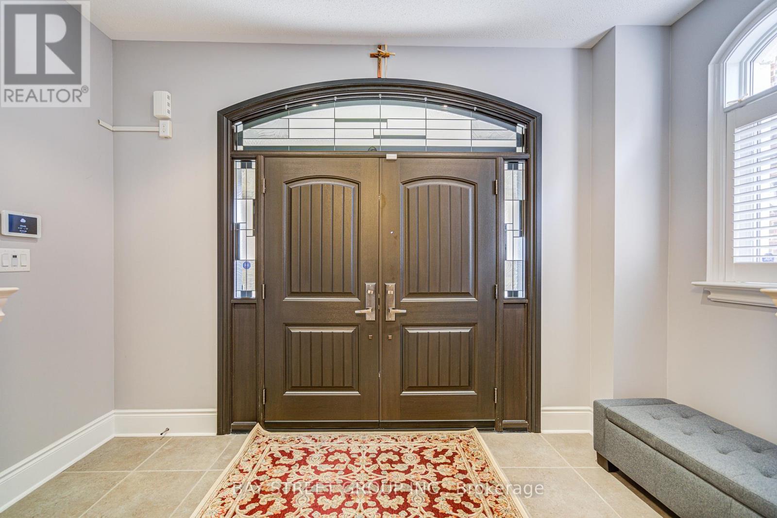 243 Israel Zilber Drive, Vaughan, Ontario  L6A 0L5 - Photo 4 - N12209437