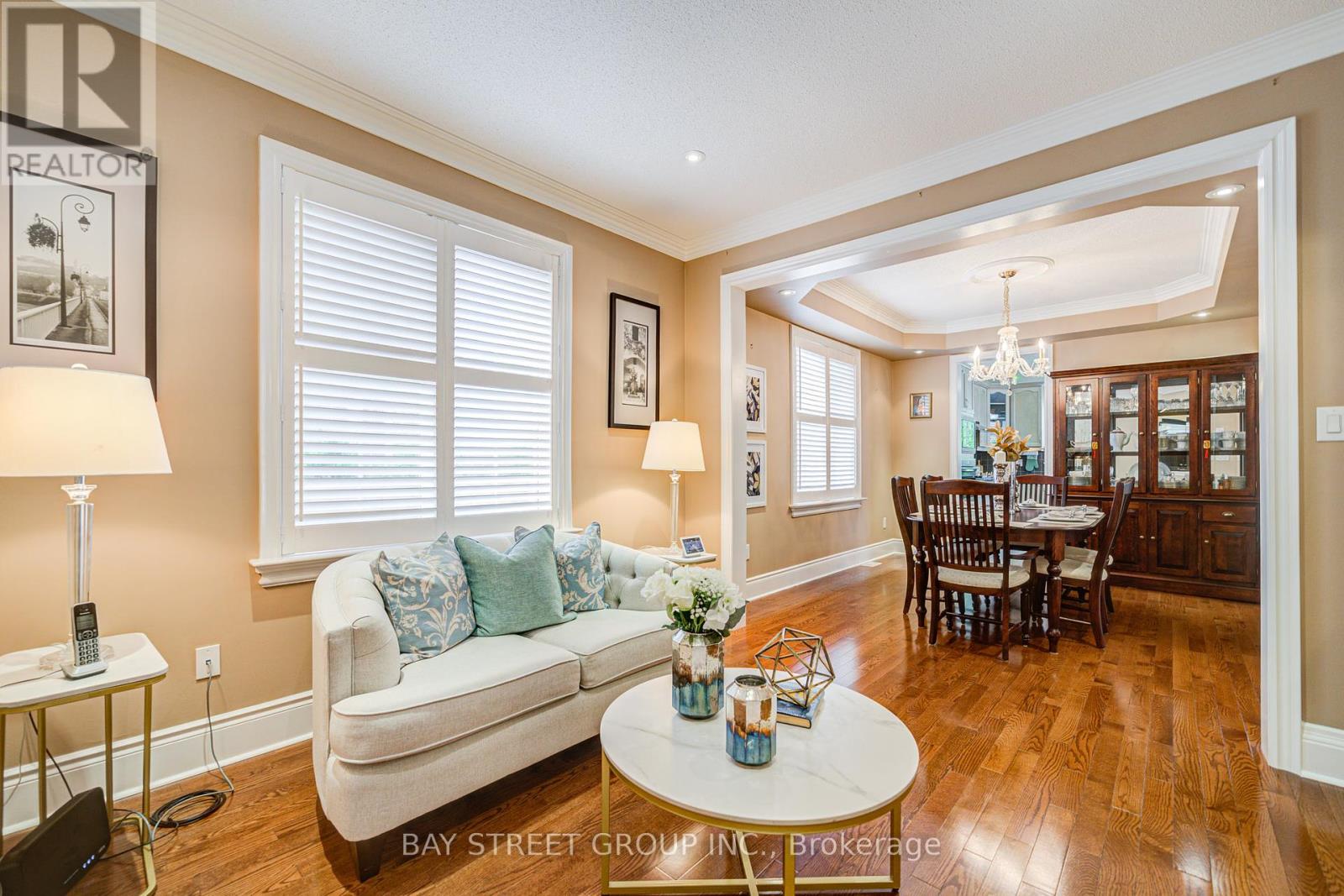 243 Israel Zilber Drive, Vaughan, Ontario  L6A 0L5 - Photo 7 - N12209437