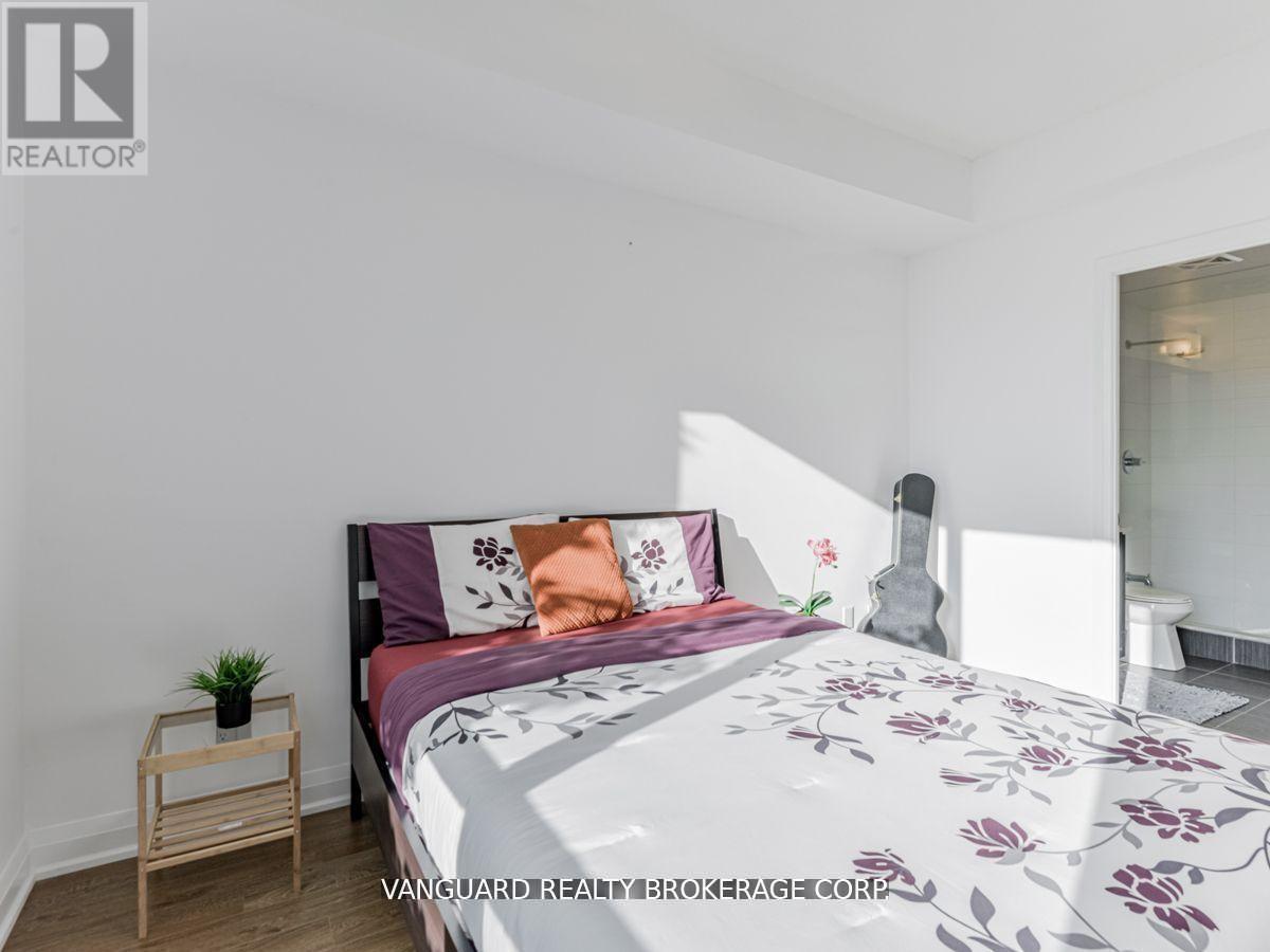 208 - 75 North Park Road, Vaughan, Ontario  L4J 0H8 - Photo 18 - N12209448