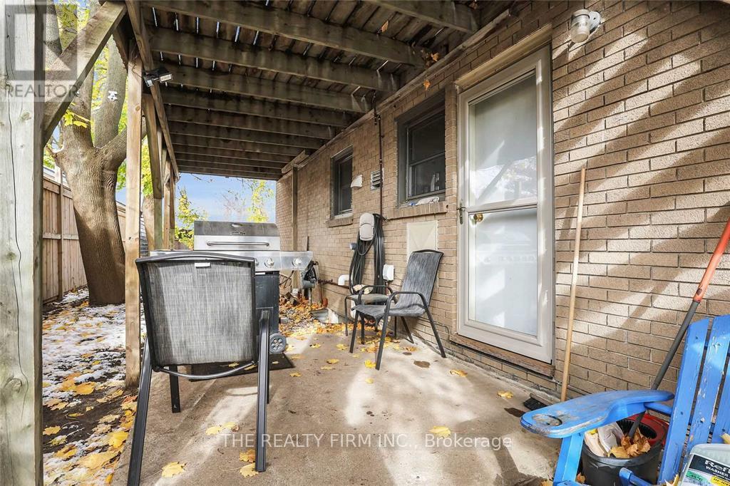 7076 Longwoods Road, London South (South V), Ontario  N6P 1P9 - Photo 24 - X12209273